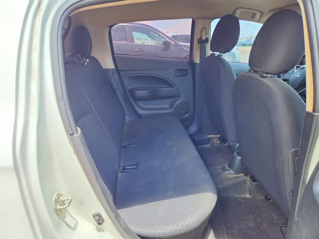 2014 Mitsubishi Mirage De White vin: ML32A3HJ3EH008495
