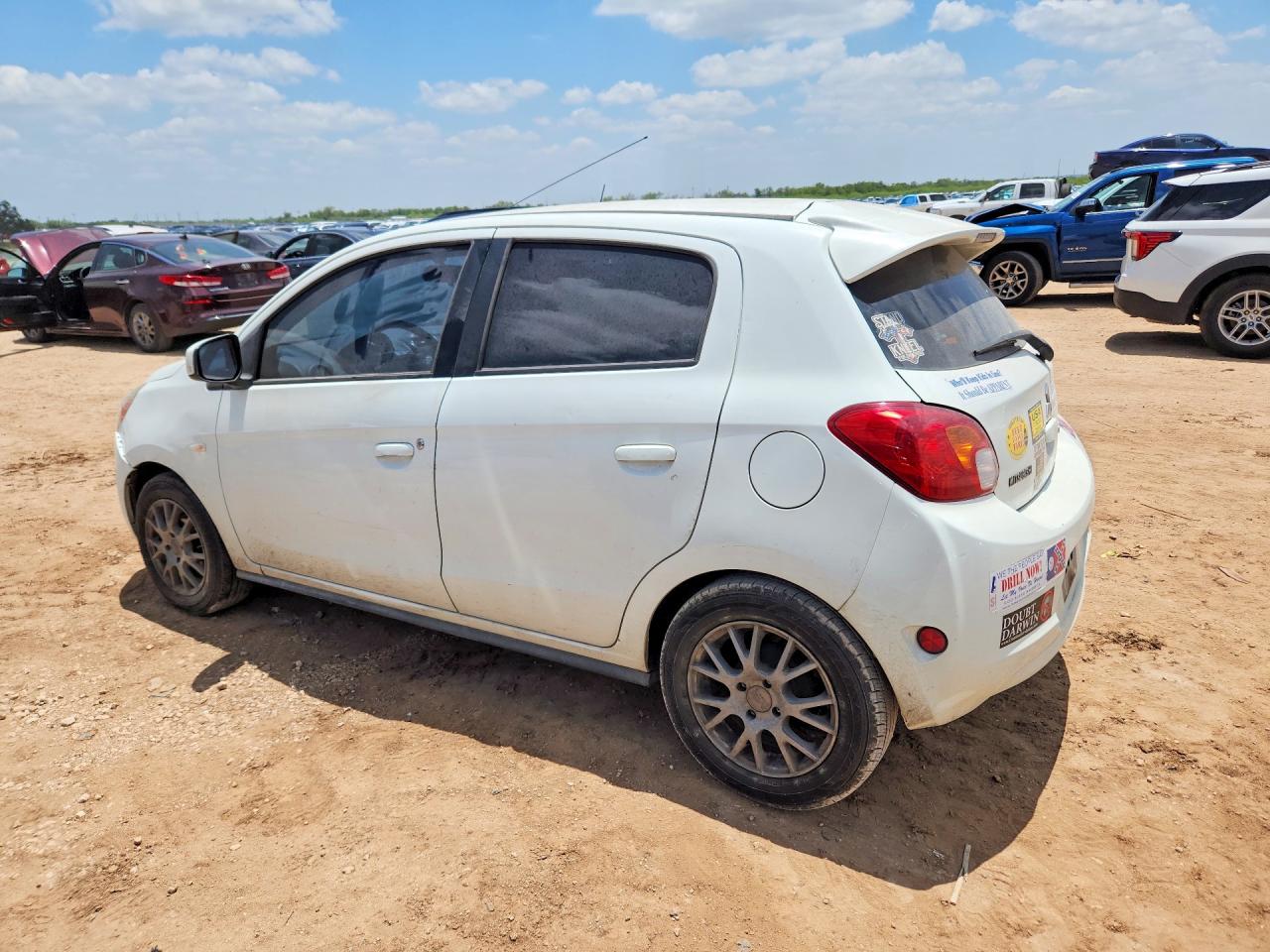 2014 Mitsubishi Mirage De White vin: ML32A3HJ3EH008495