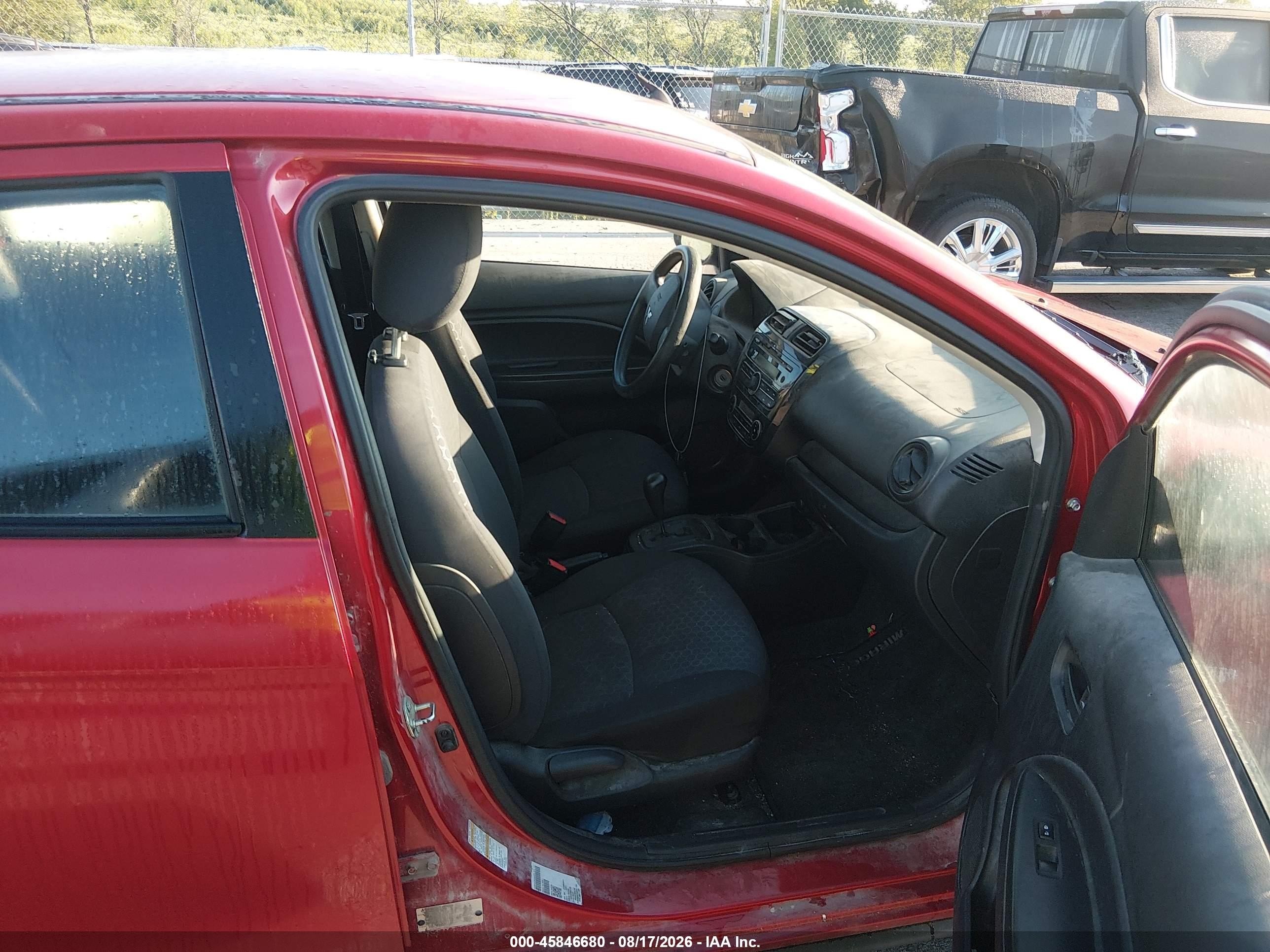 2014 Mitsubishi Mirage De Red vin: ML32A3HJ3EH023126
