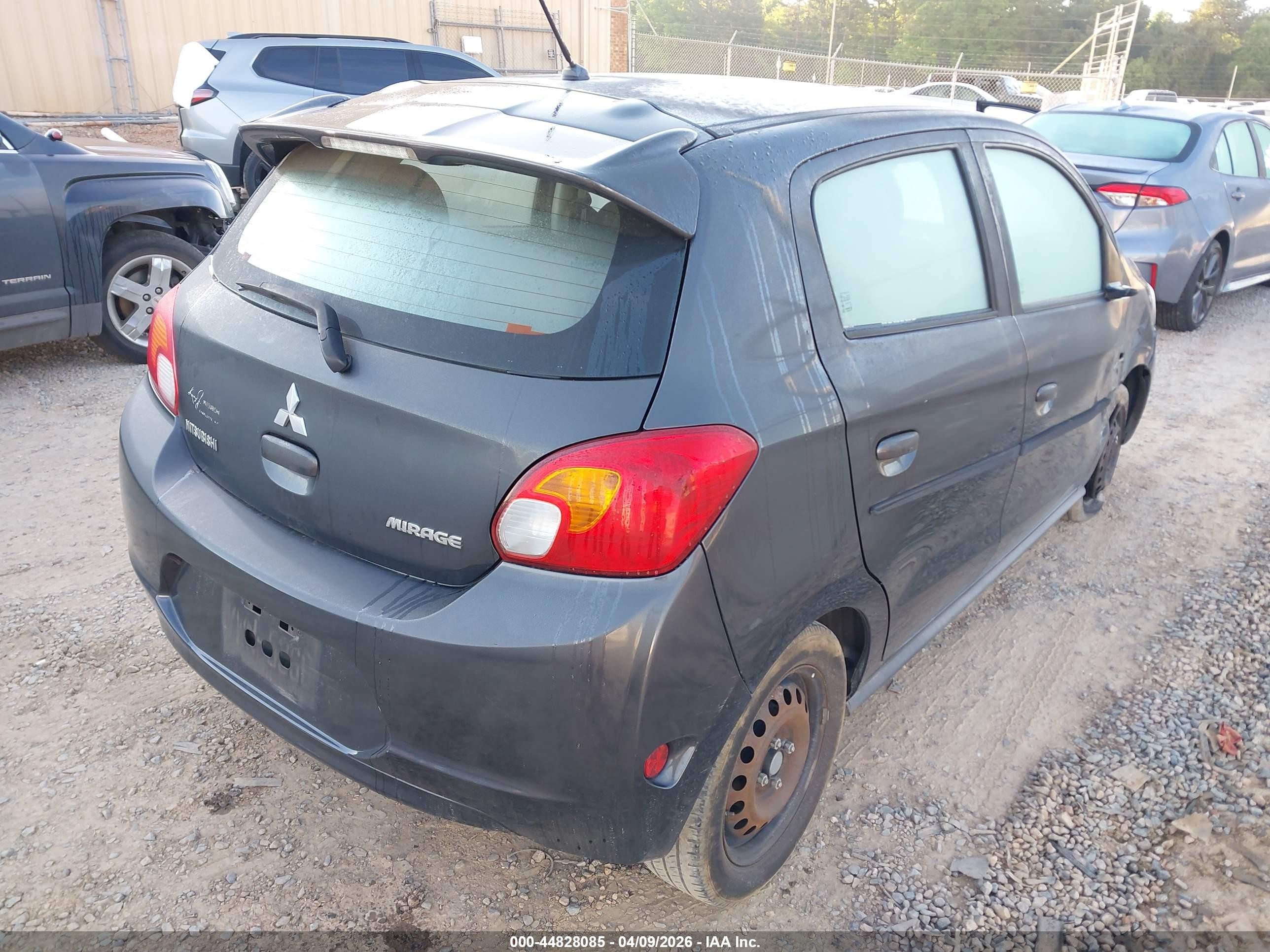 2015 Mitsubishi Mirage De/rf Gray vin: ML32A3HJ3FH007283