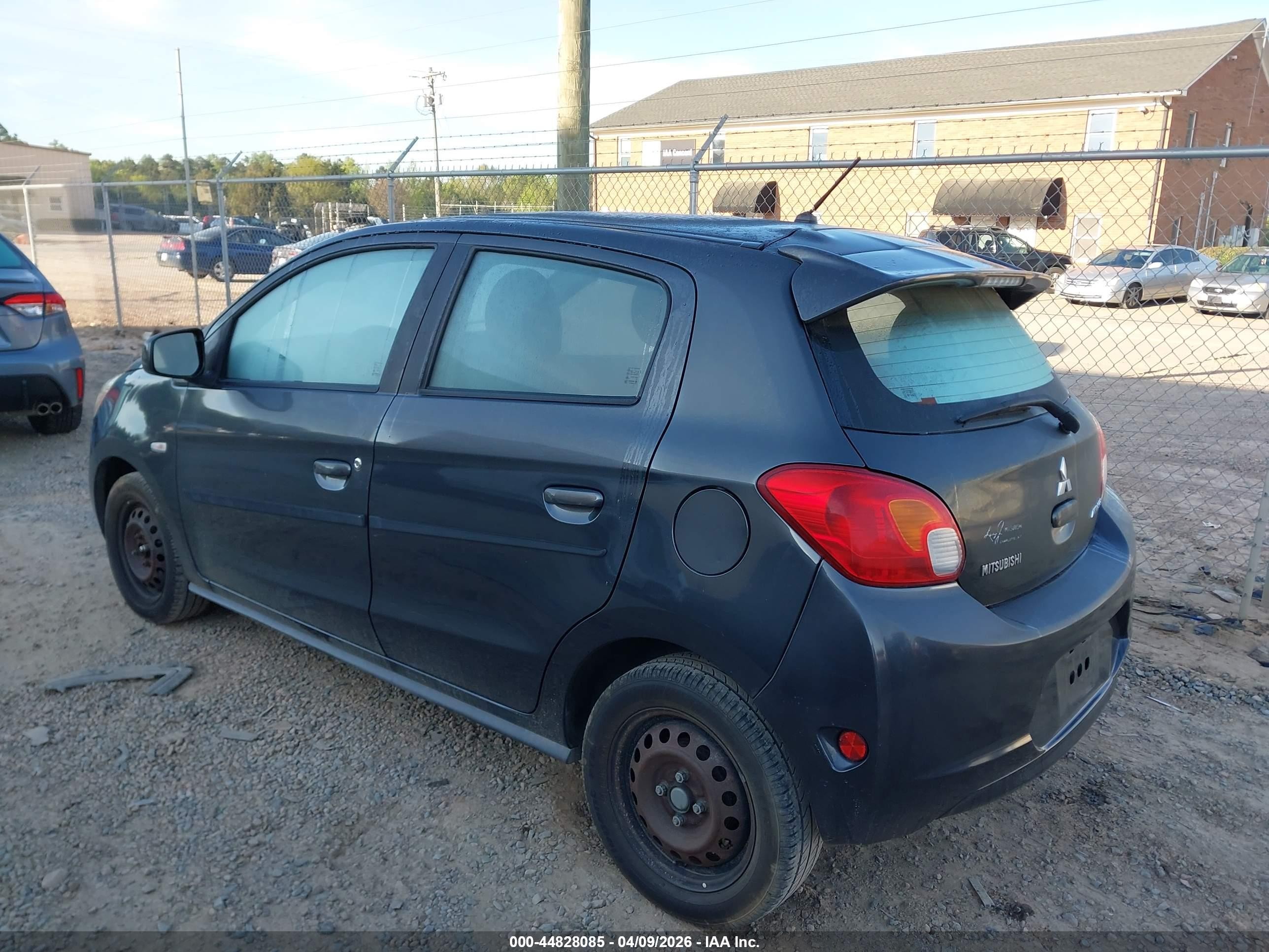 2015 Mitsubishi Mirage De/rf Gray vin: ML32A3HJ3FH007283