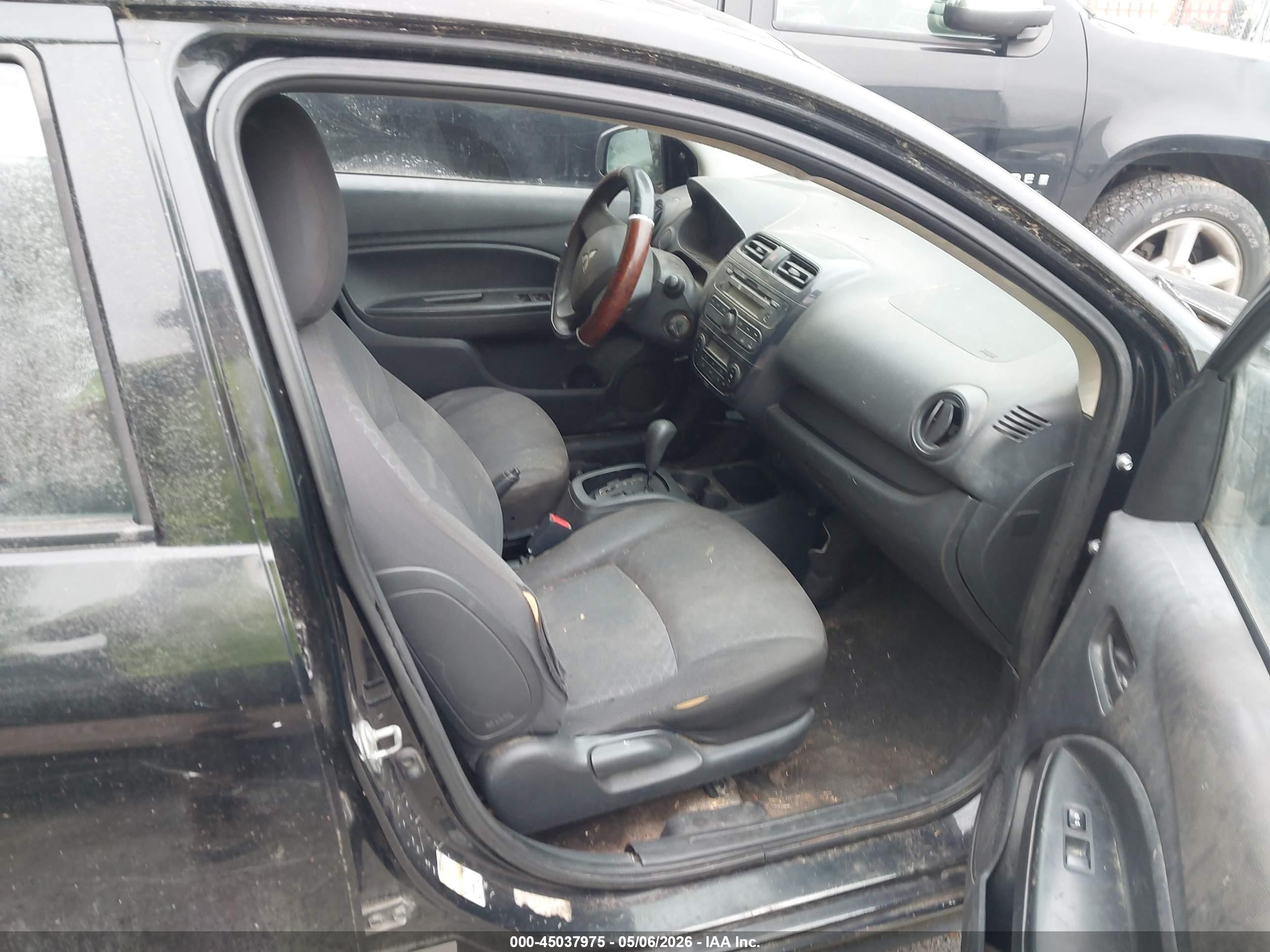 2015 Mitsubishi Mirage De Black vin: ML32A3HJ3FH010118
