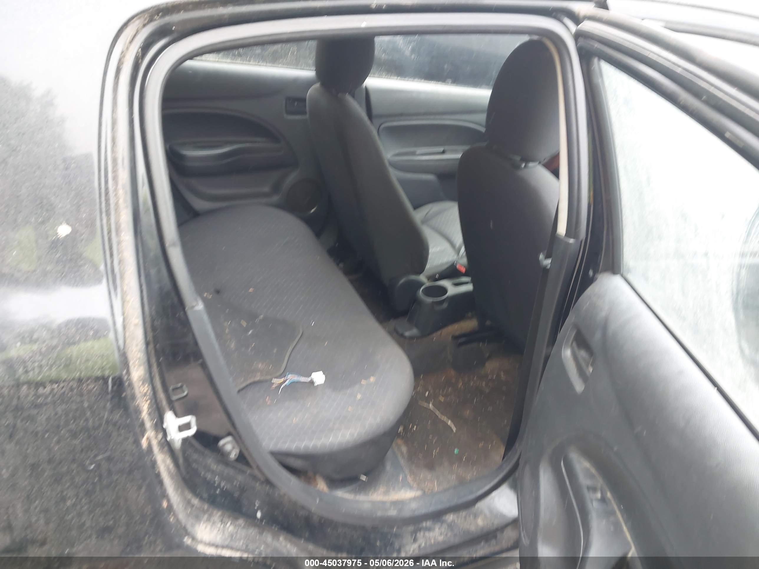 2015 Mitsubishi Mirage De Black vin: ML32A3HJ3FH010118
