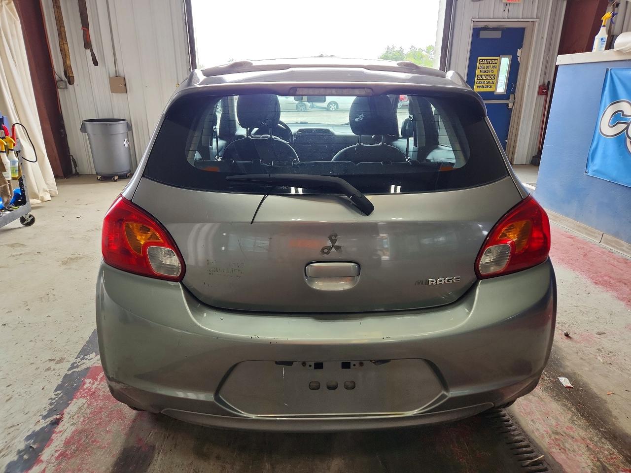 2015 Mitsubishi Mirage De Silver vin: ML32A3HJ3FH046519