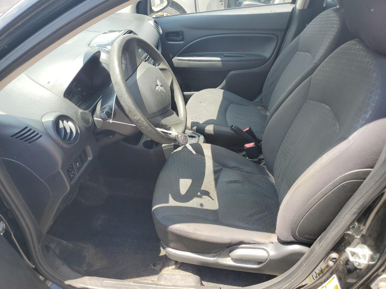 2015 Mitsubishi Mirage De Black vin: ML32A3HJ3FH046620