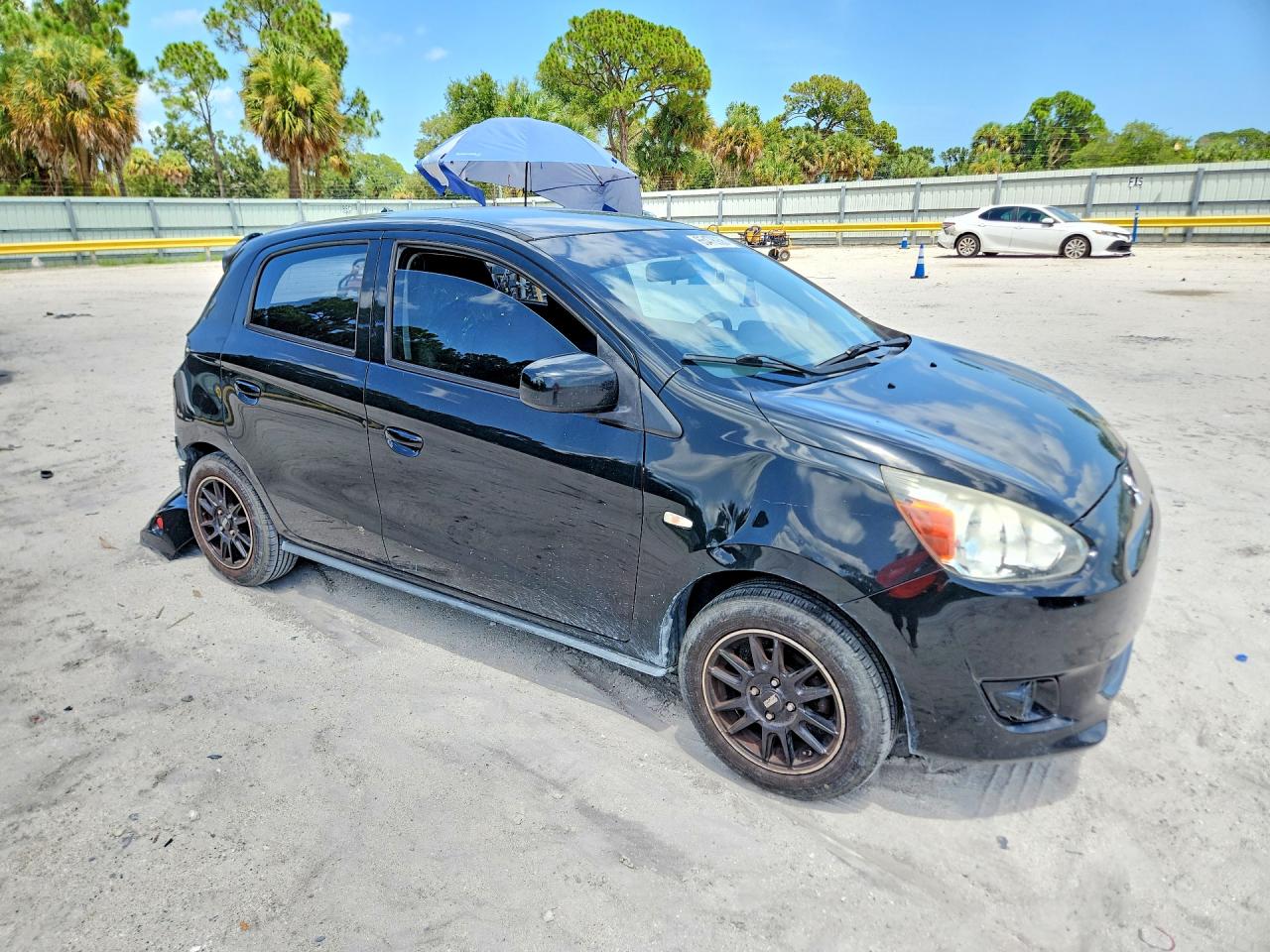 2015 Mitsubishi Mirage De Black vin: ML32A3HJ3FH046634