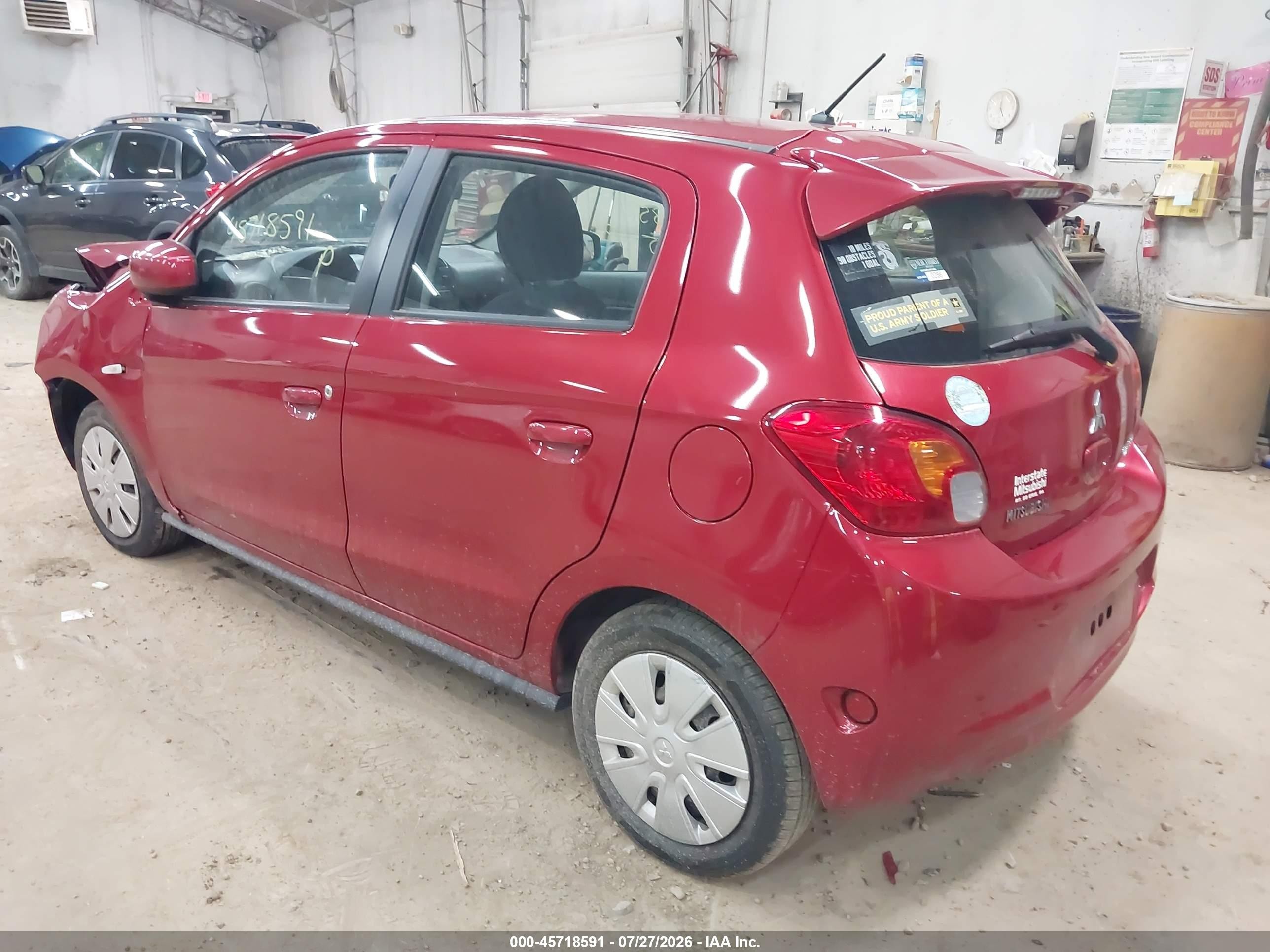 2015 Mitsubishi Mirage De Красный vin: ML32A3HJ3FH055897