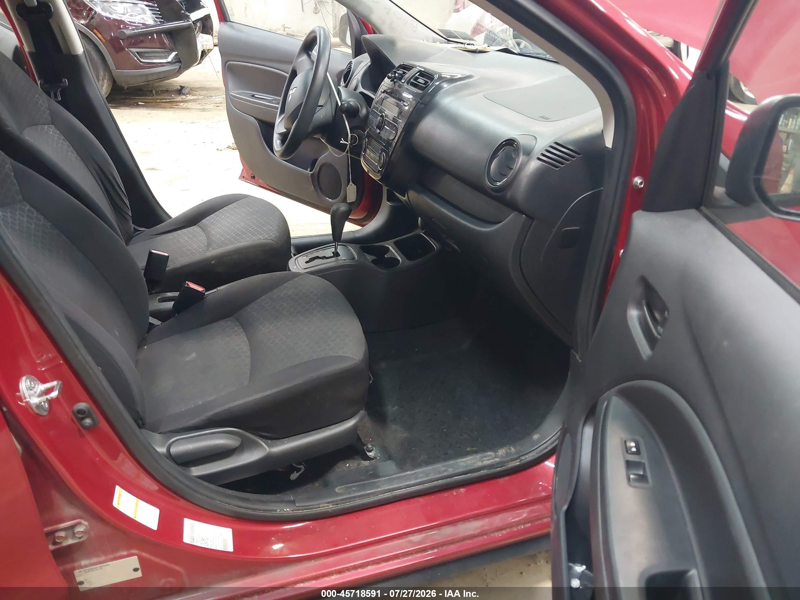 2015 Mitsubishi Mirage De Красный vin: ML32A3HJ3FH055897