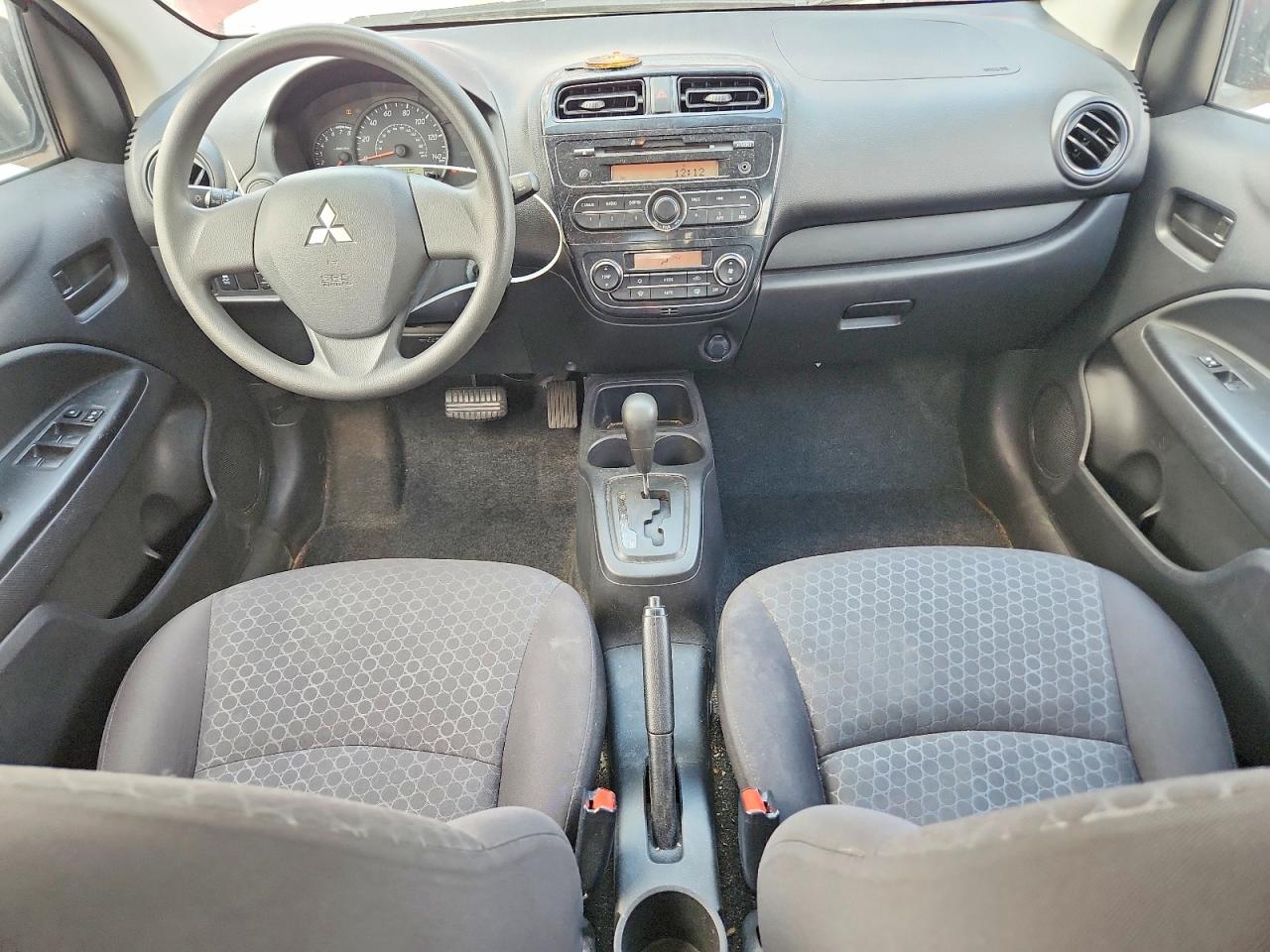 2015 Mitsubishi Mirage De Red vin: ML32A3HJ4FH038266