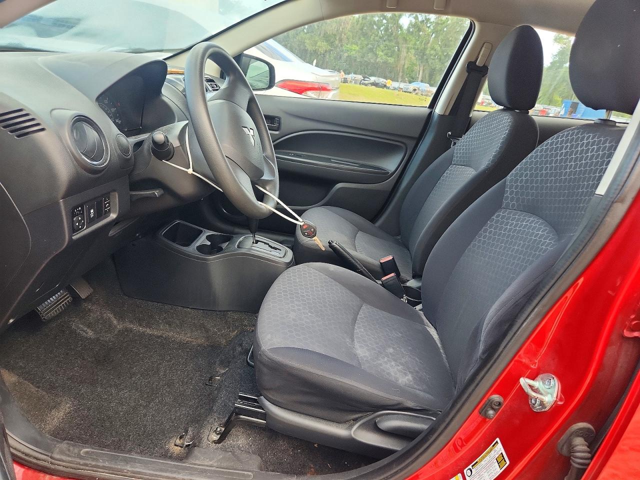 2015 Mitsubishi Mirage De Red vin: ML32A3HJ4FH038266