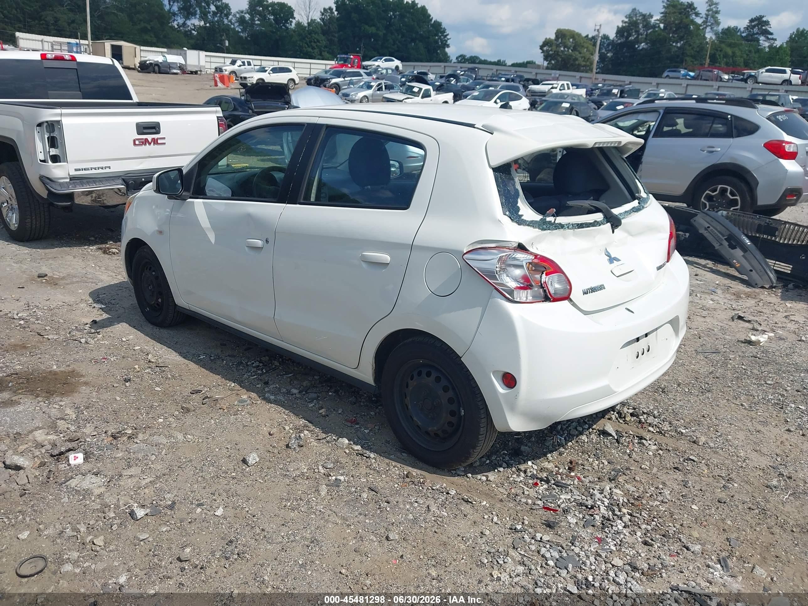 2015 Mitsubishi Mirage De White vin: ML32A3HJ4FH049073