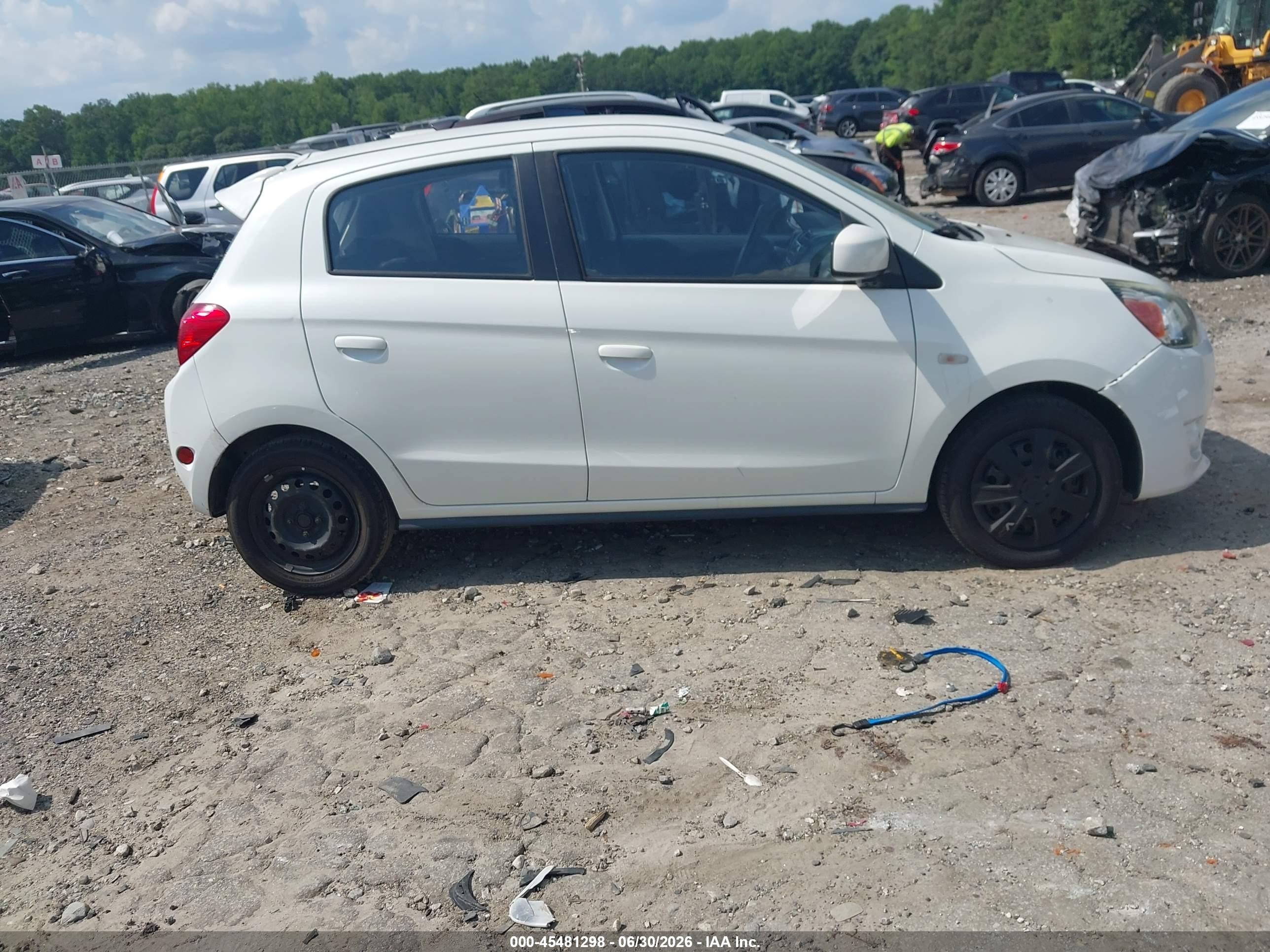 2015 Mitsubishi Mirage De White vin: ML32A3HJ4FH049073