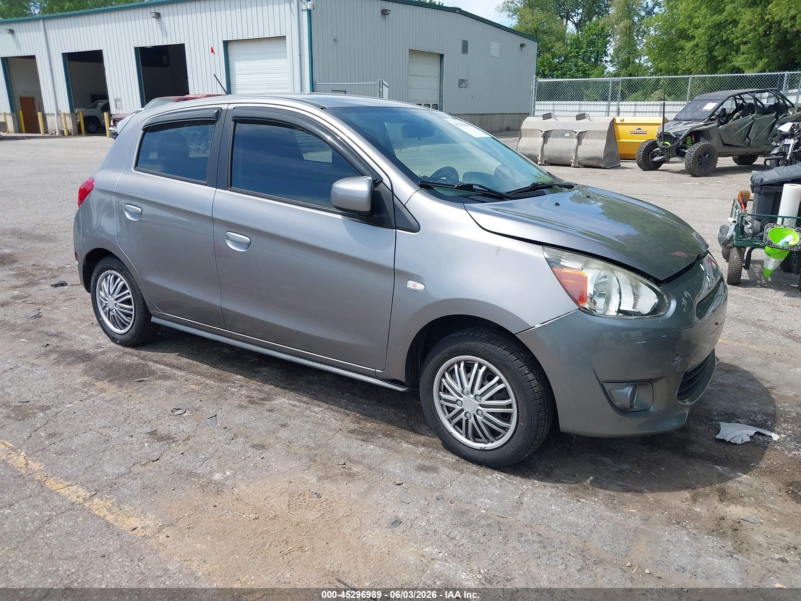 2015 Mitsubishi Mirage De Silver vin: ML32A3HJ4FH054175