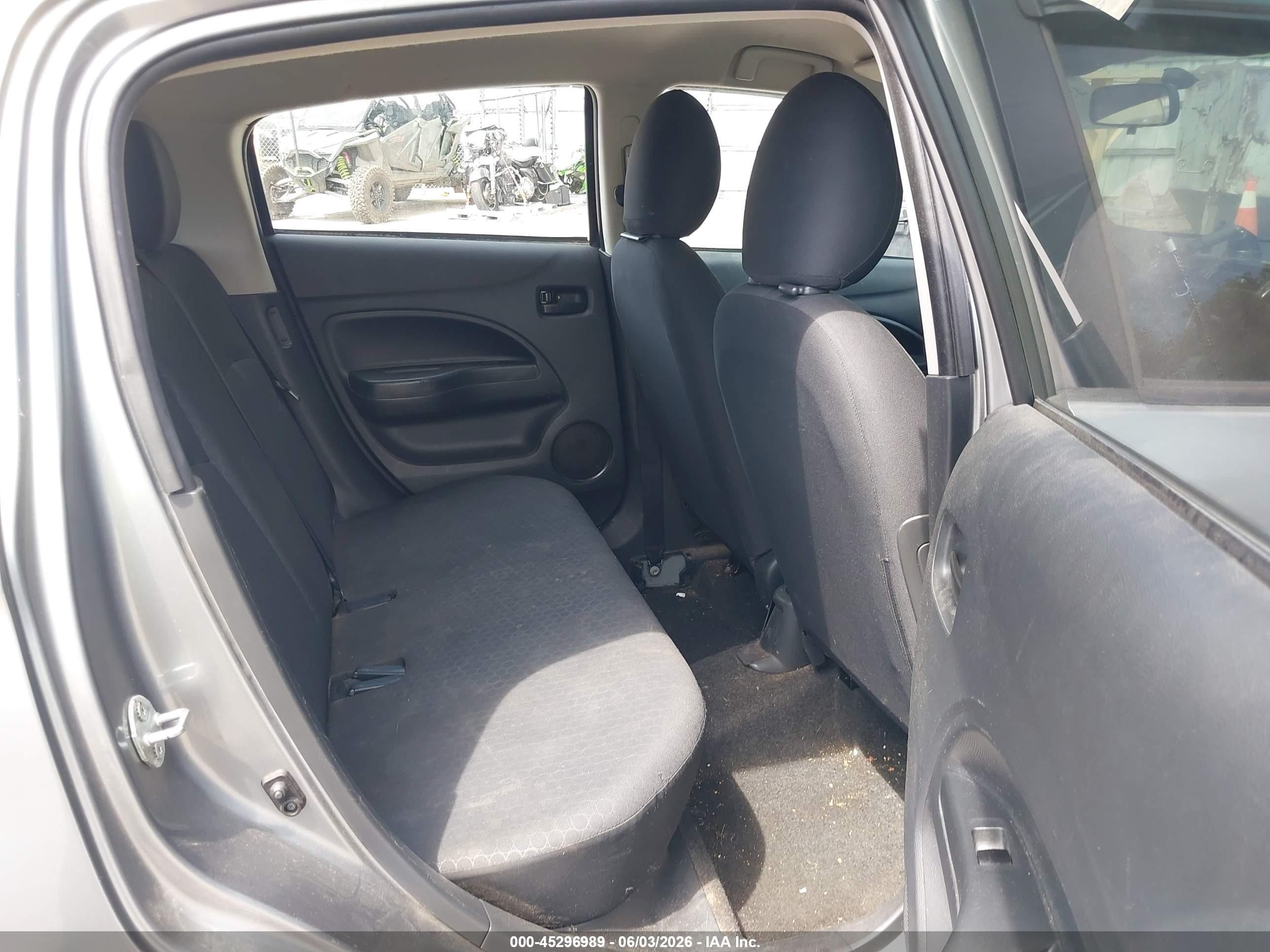 2015 Mitsubishi Mirage De Silver vin: ML32A3HJ4FH054175