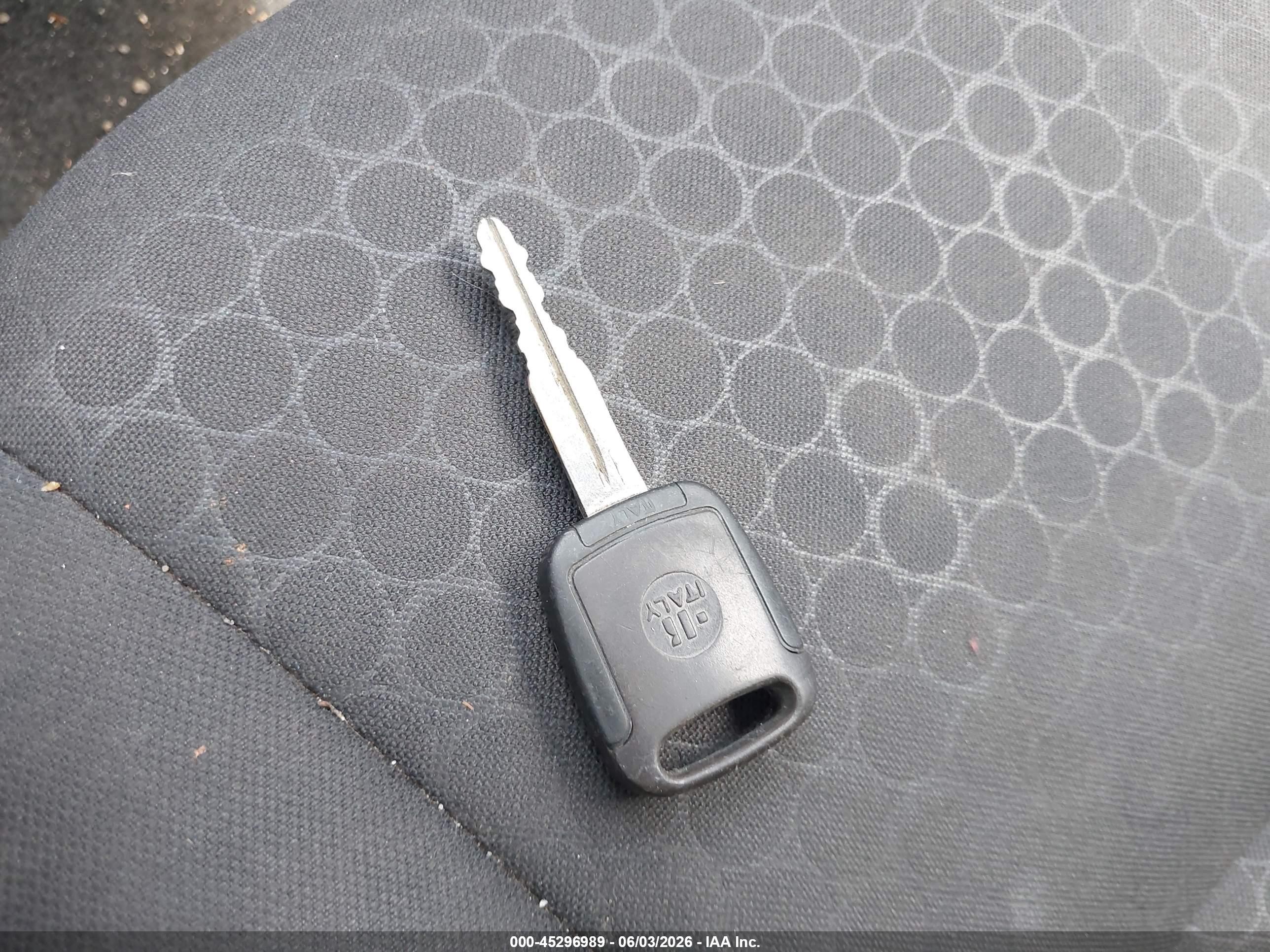 2015 Mitsubishi Mirage De Silver vin: ML32A3HJ4FH054175