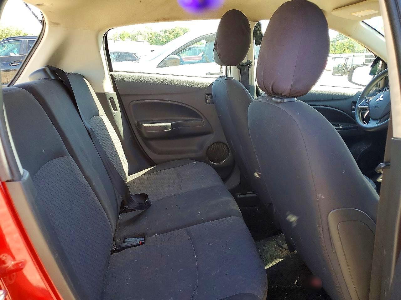 2019 Mitsubishi Mirage Es Красный vin: ML32A3HJ4KH010218