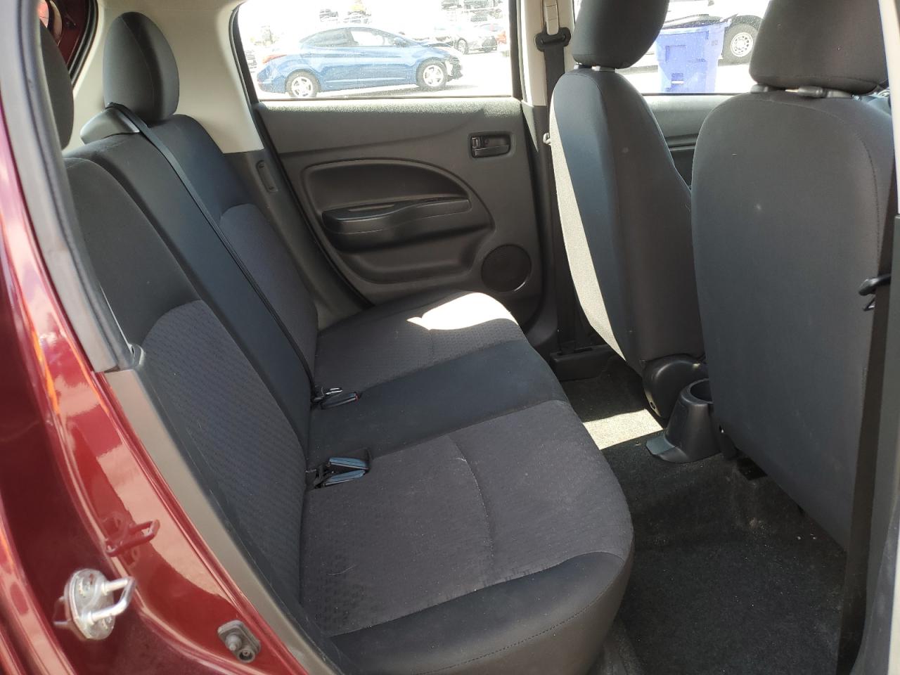 2019 Mitsubishi Mirage Es Maroon vin: ML32A3HJ4KH013717