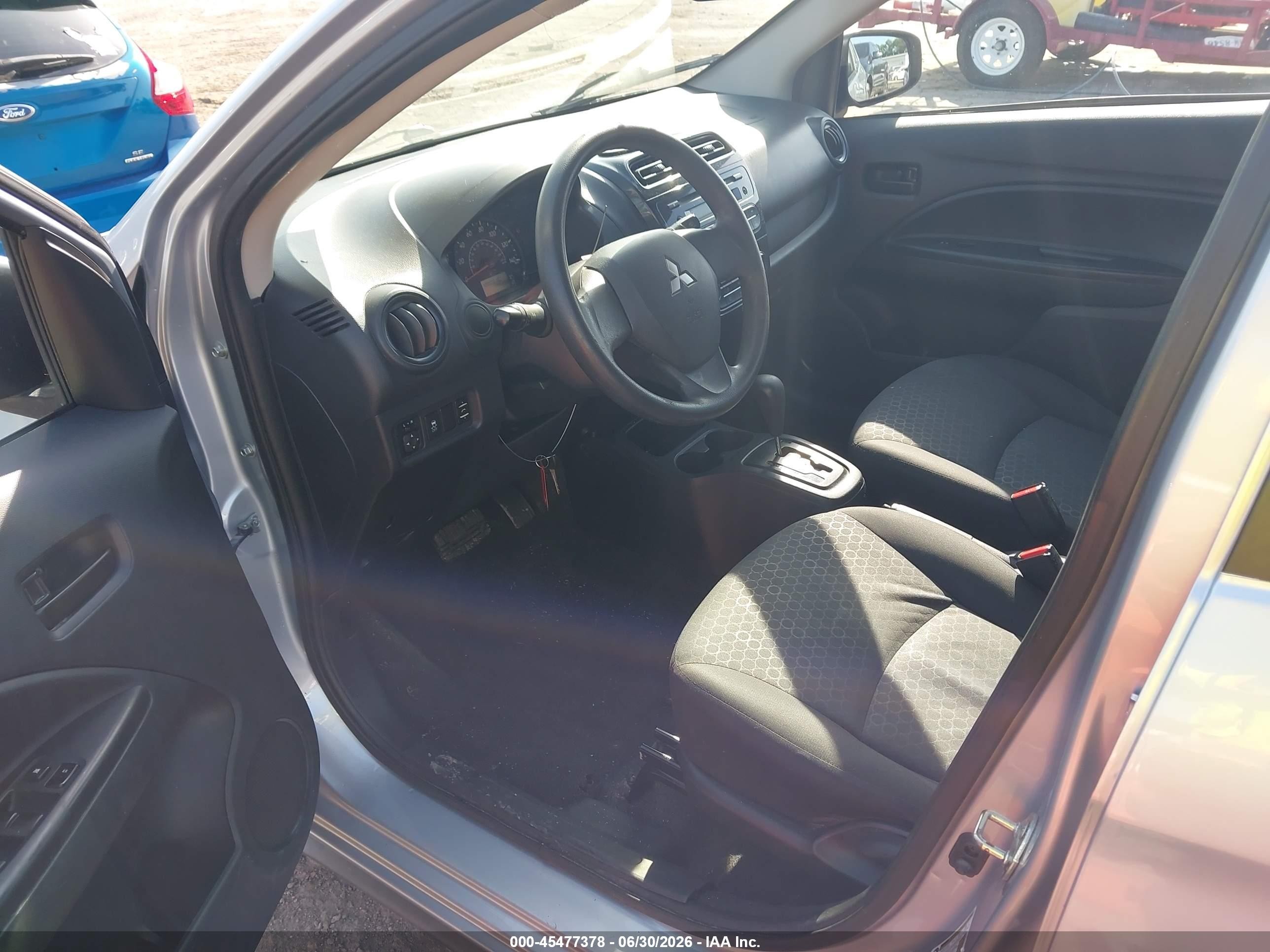 2015 Mitsubishi Mirage De Silver vin: ML32A3HJ5FH014381