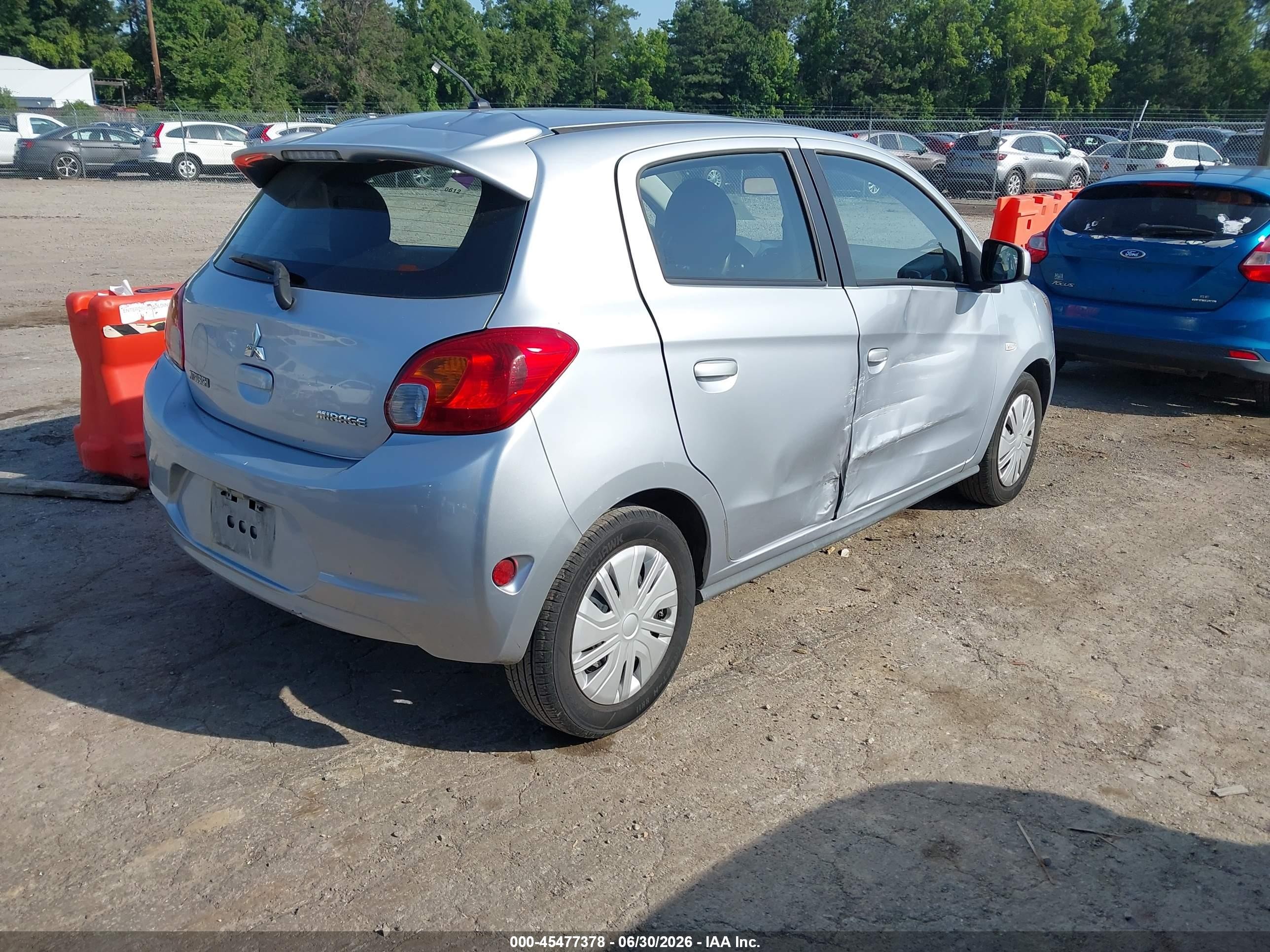 2015 Mitsubishi Mirage De Silver vin: ML32A3HJ5FH014381