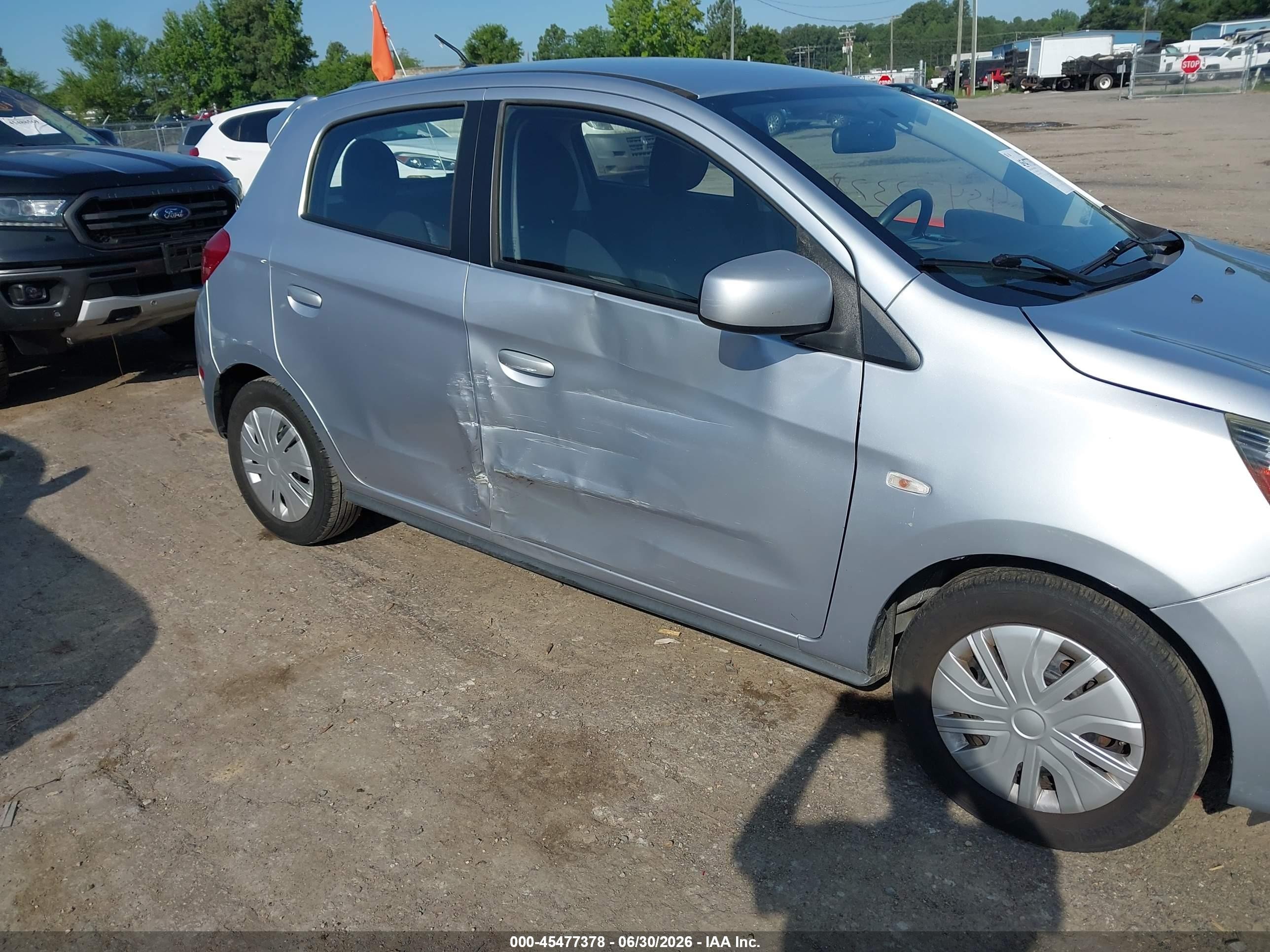 2015 Mitsubishi Mirage De Silver vin: ML32A3HJ5FH014381