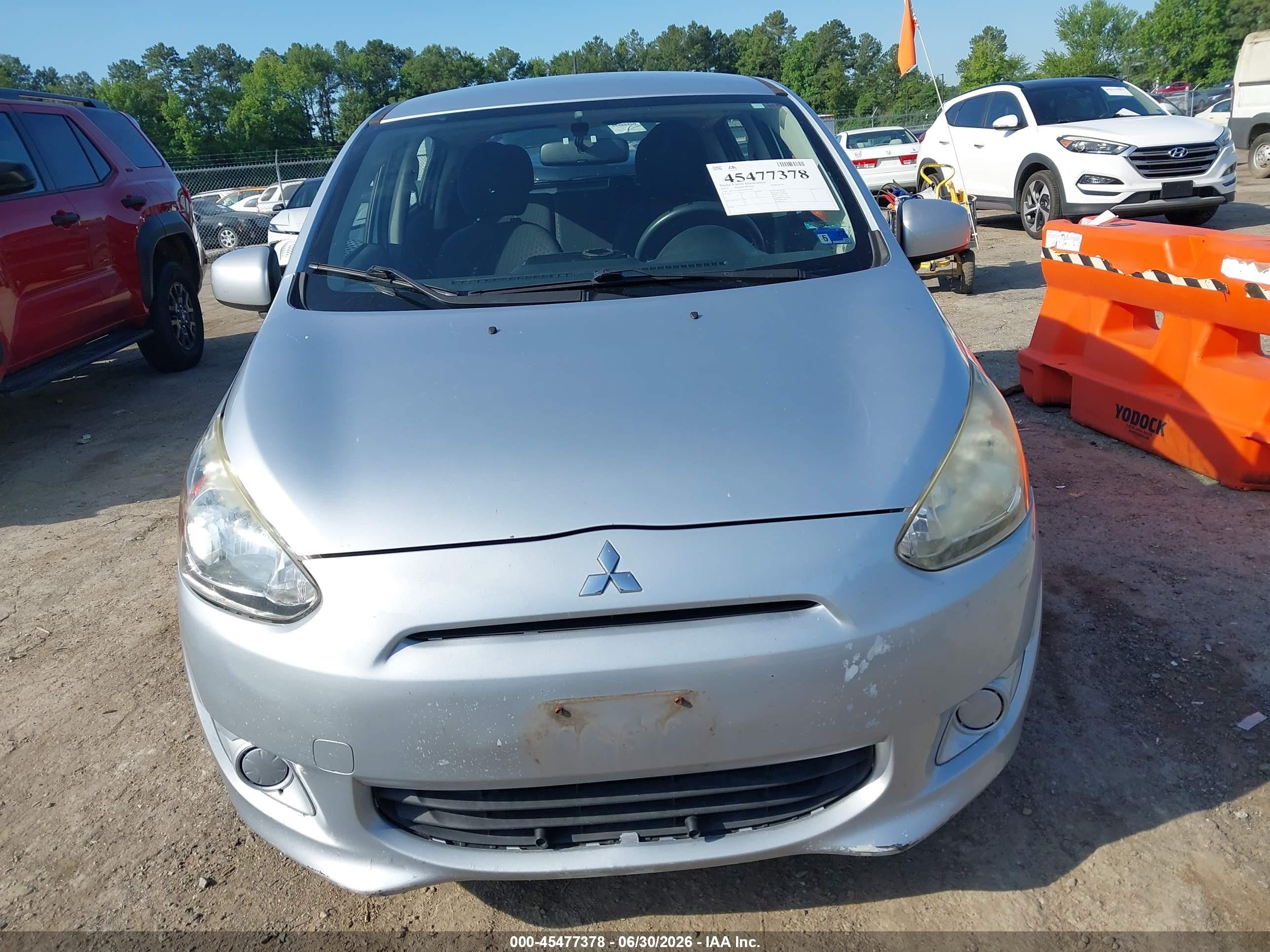 2015 Mitsubishi Mirage De Silver vin: ML32A3HJ5FH014381
