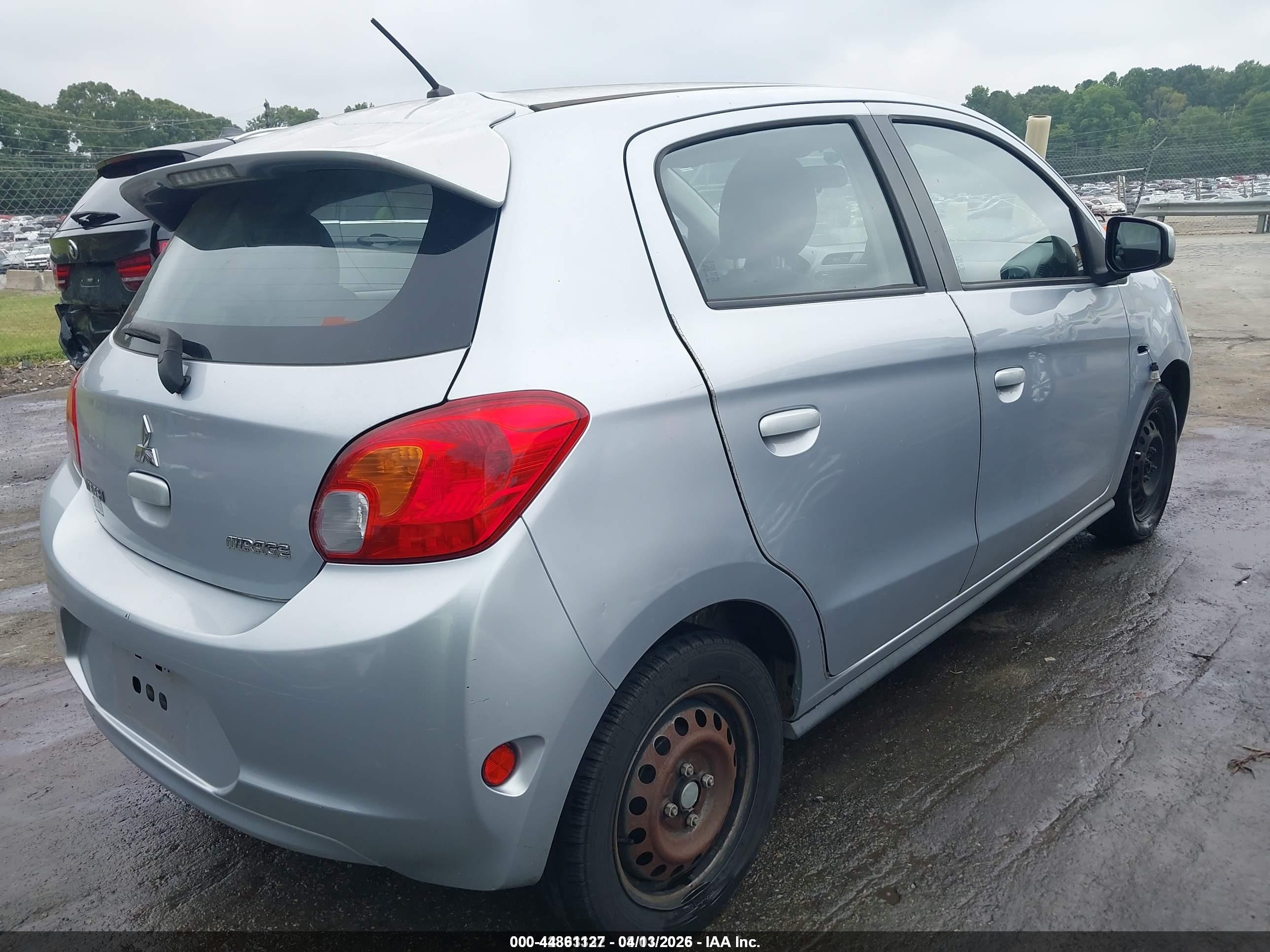 2015 Mitsubishi Mirage De/rf Silver vin: ML32A3HJ5FH058736