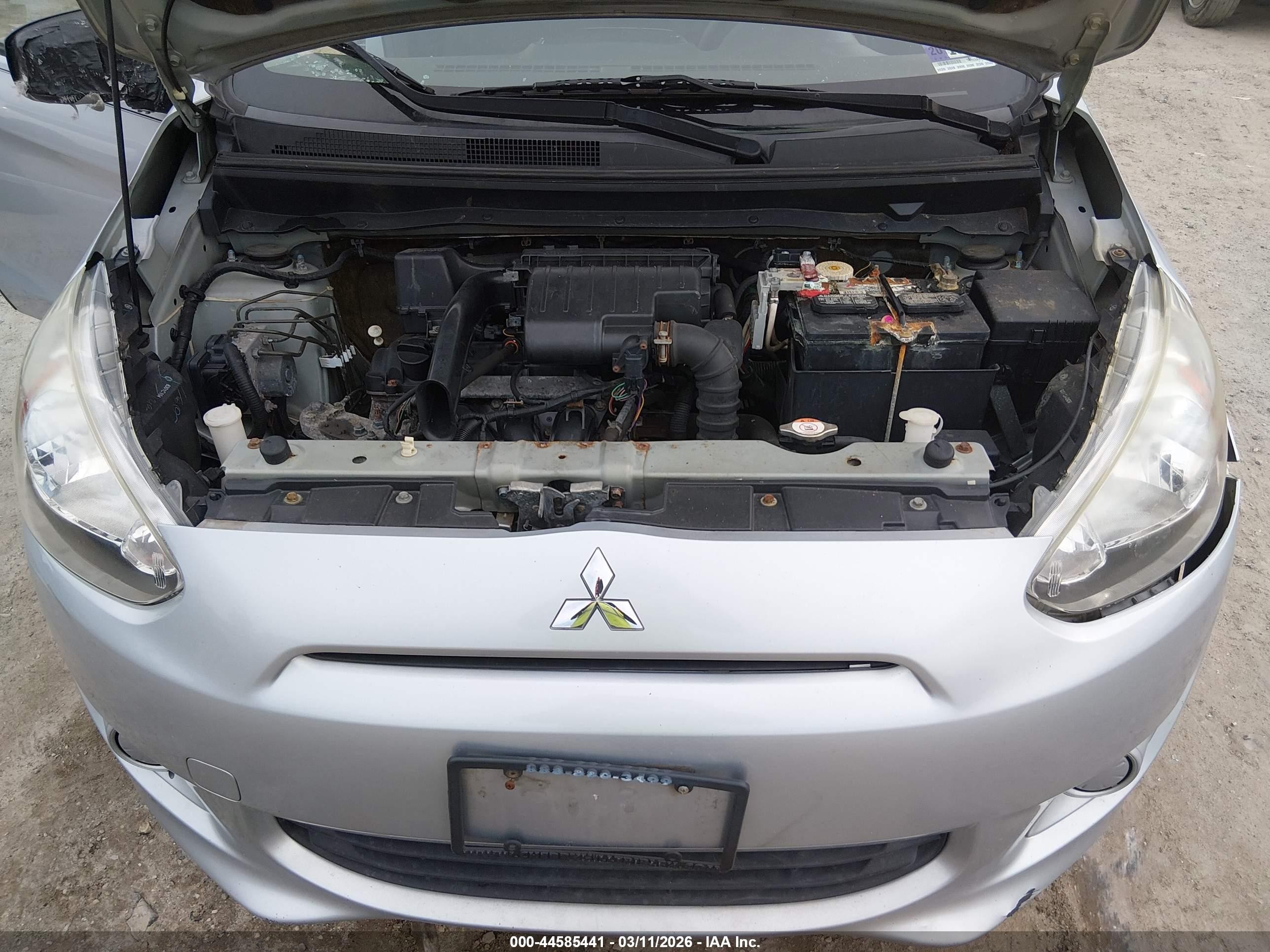 2015 Mitsubishi Mirage De Серебряный vin: ML32A3HJ6FH053304