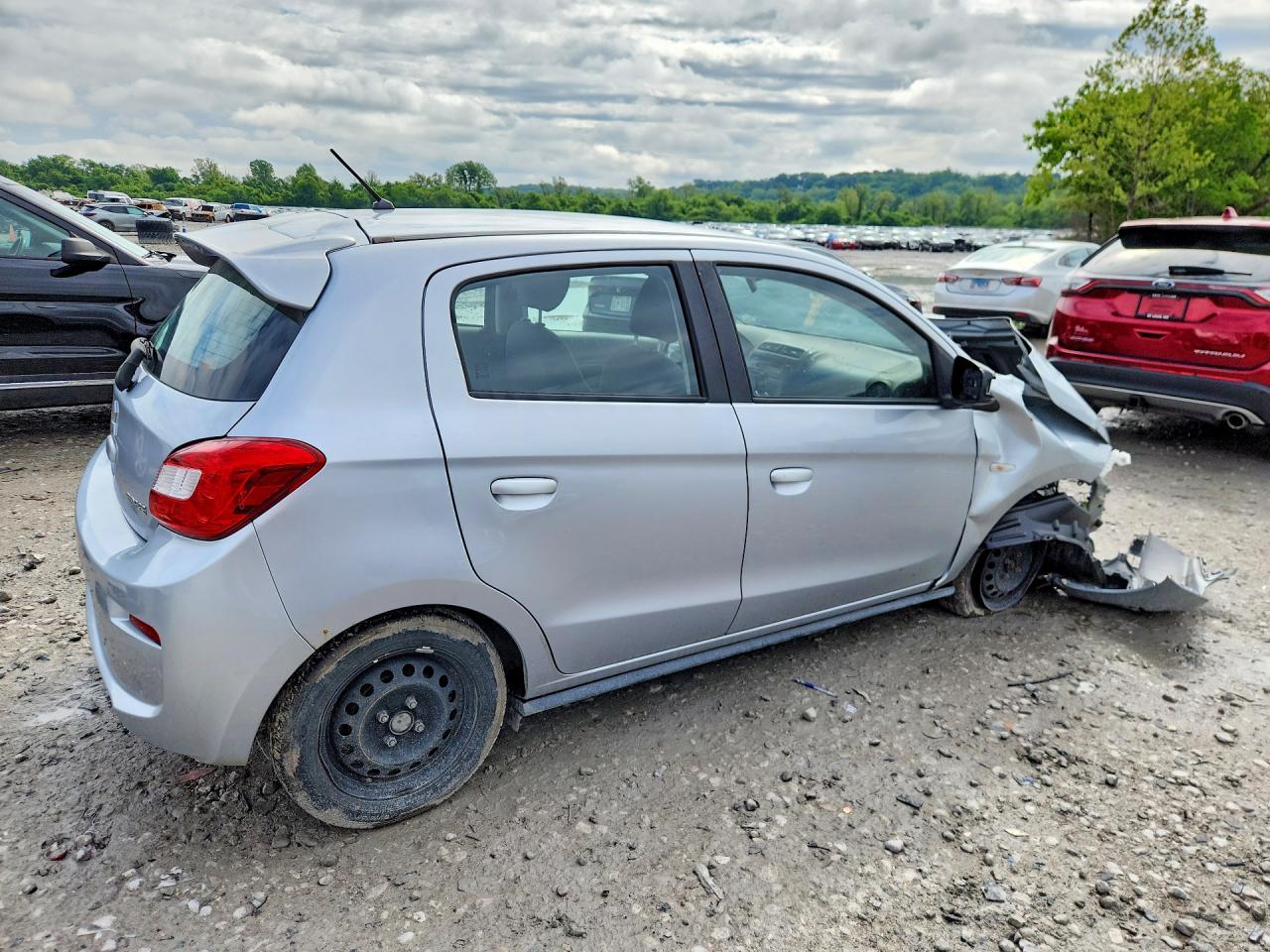 2017 Mitsubishi Mirage Es Silver vin: ML32A3HJ6HH006180