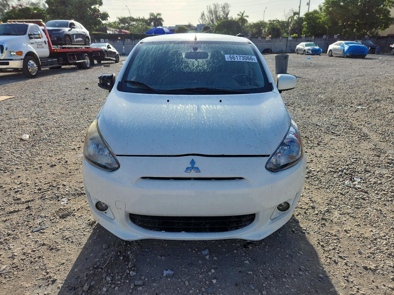 2014 Mitsubishi Mirage De White vin: ML32A3HJ7EH023551