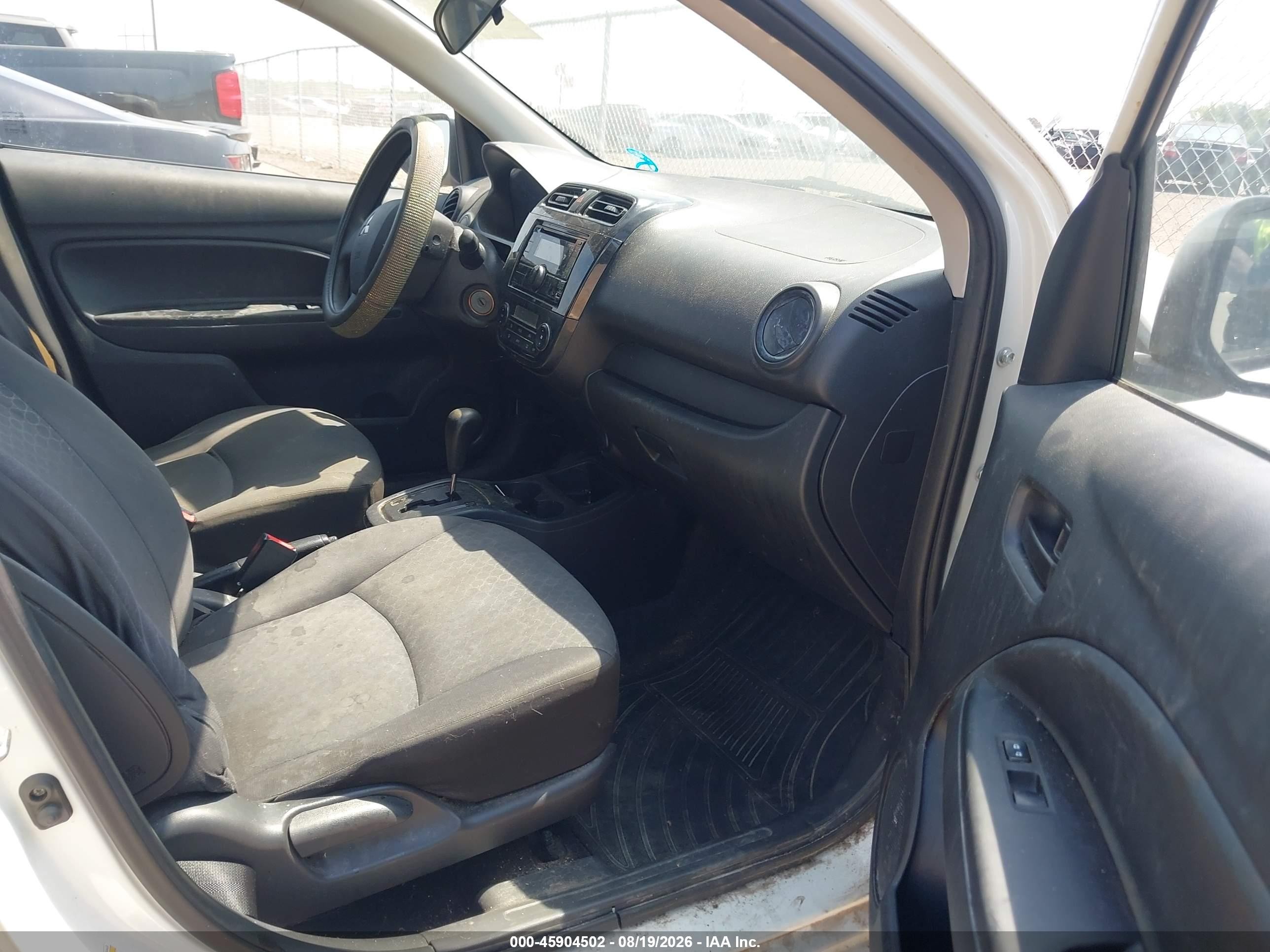 2015 Mitsubishi Mirage De Белый vin: ML32A3HJ7FH047141