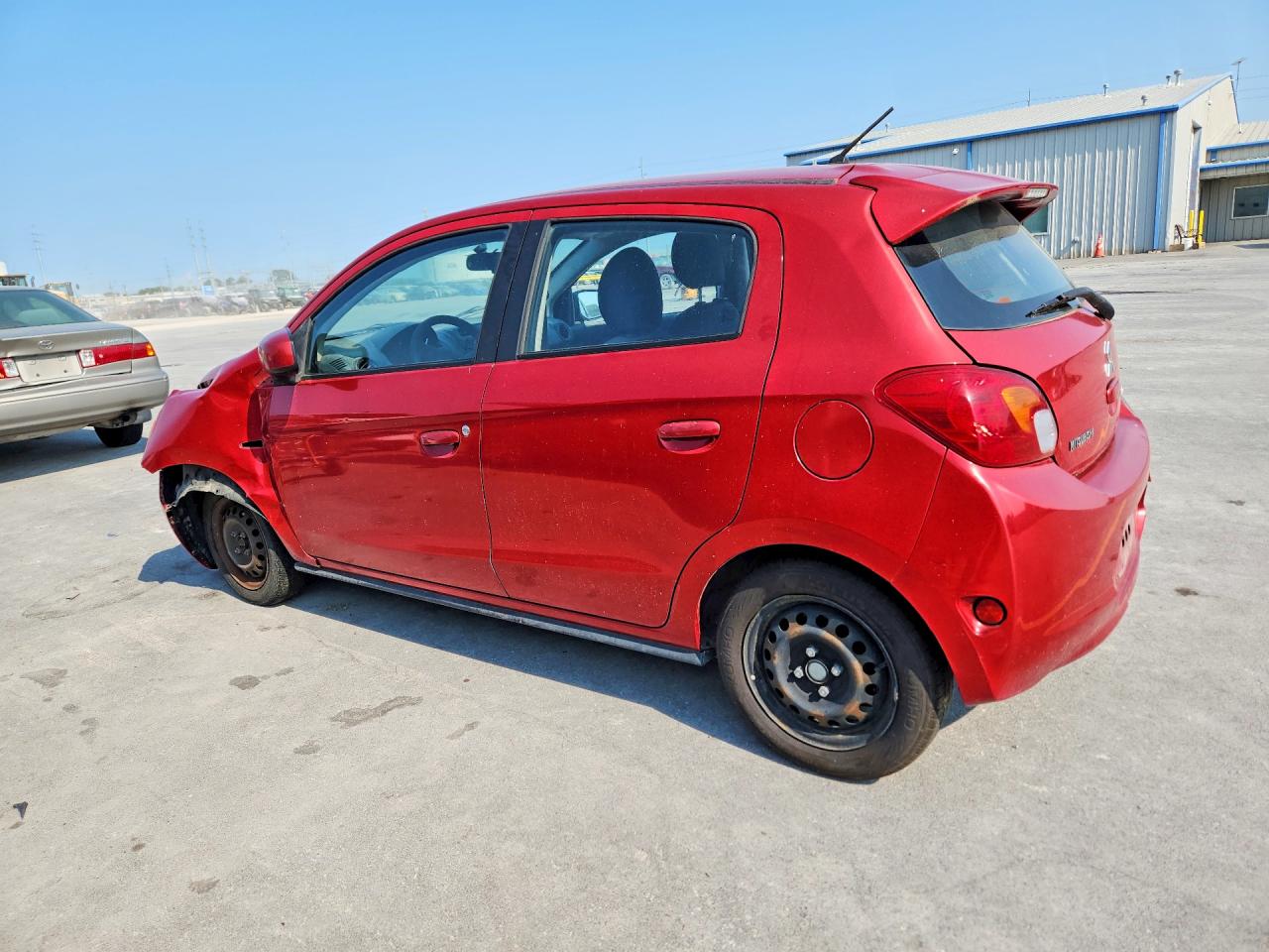 2015 Mitsubishi Mirage De Red vin: ML32A3HJ7FH048662