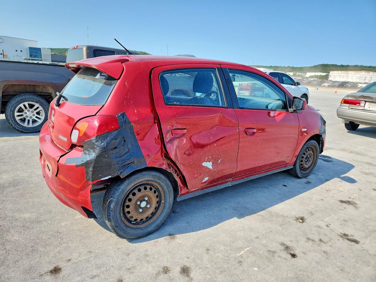 2015 Mitsubishi Mirage De Red vin: ML32A3HJ7FH048662