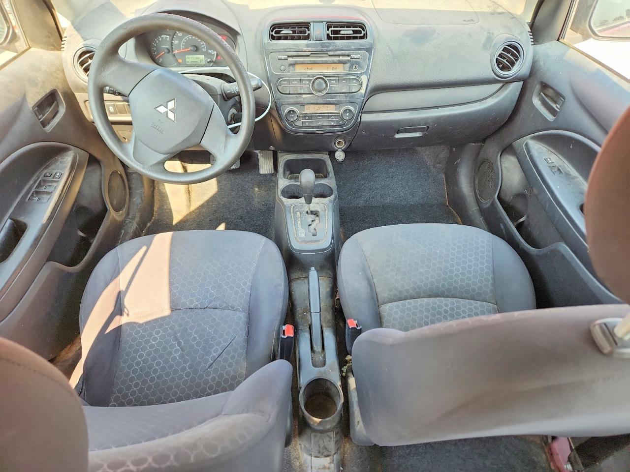 2015 Mitsubishi Mirage De Red vin: ML32A3HJ7FH048662