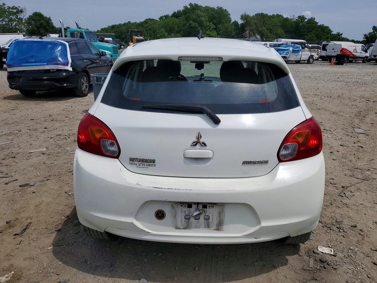 2015 Mitsubishi Mirage De White vin: ML32A3HJ8FH004587