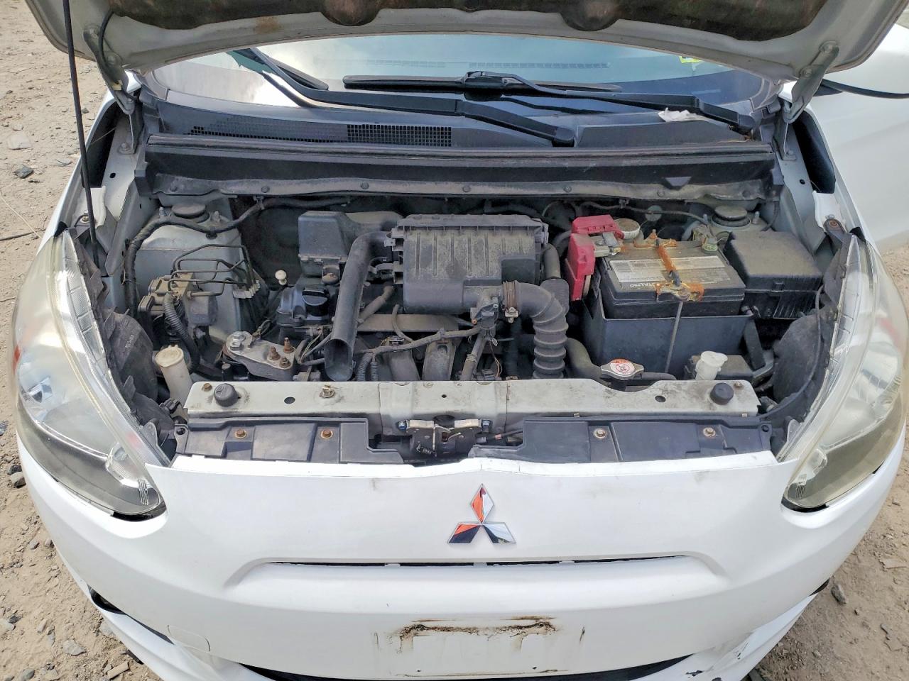 2015 Mitsubishi Mirage De White vin: ML32A3HJ8FH004587