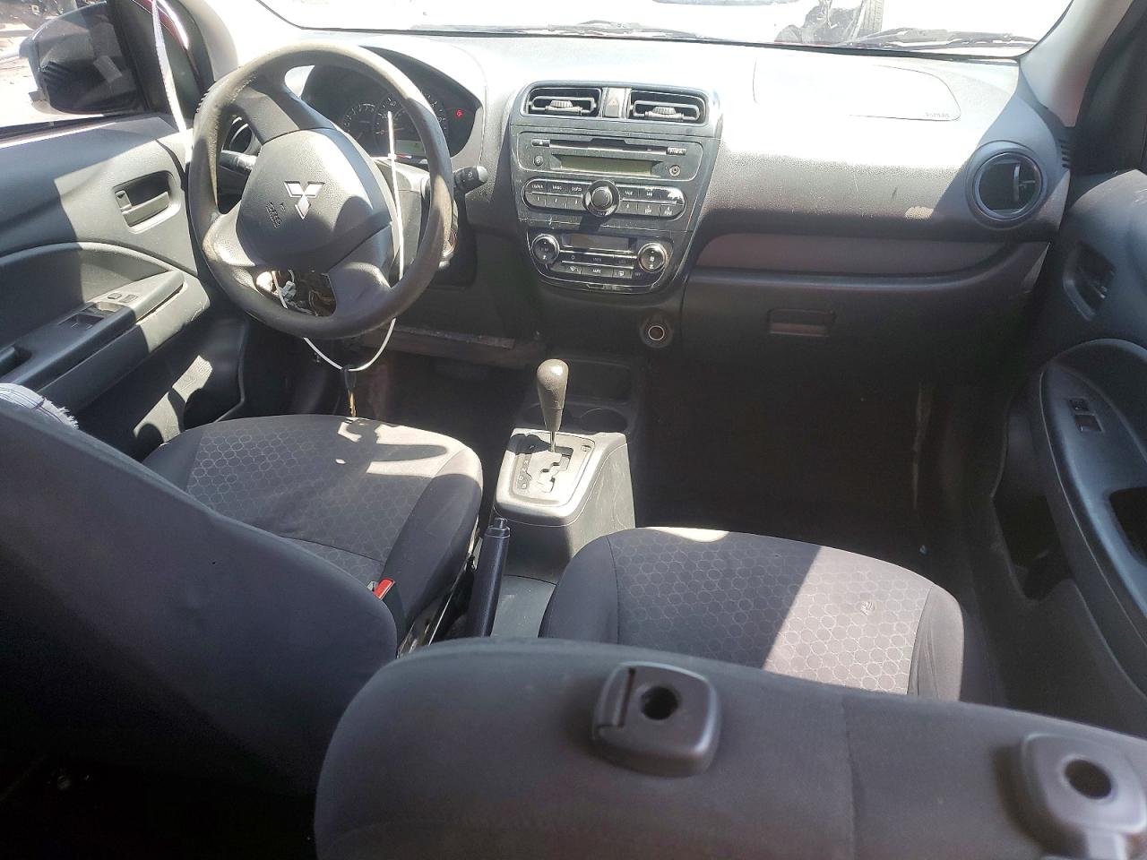 2015 Mitsubishi Mirage De Red vin: ML32A3HJ8FH032132