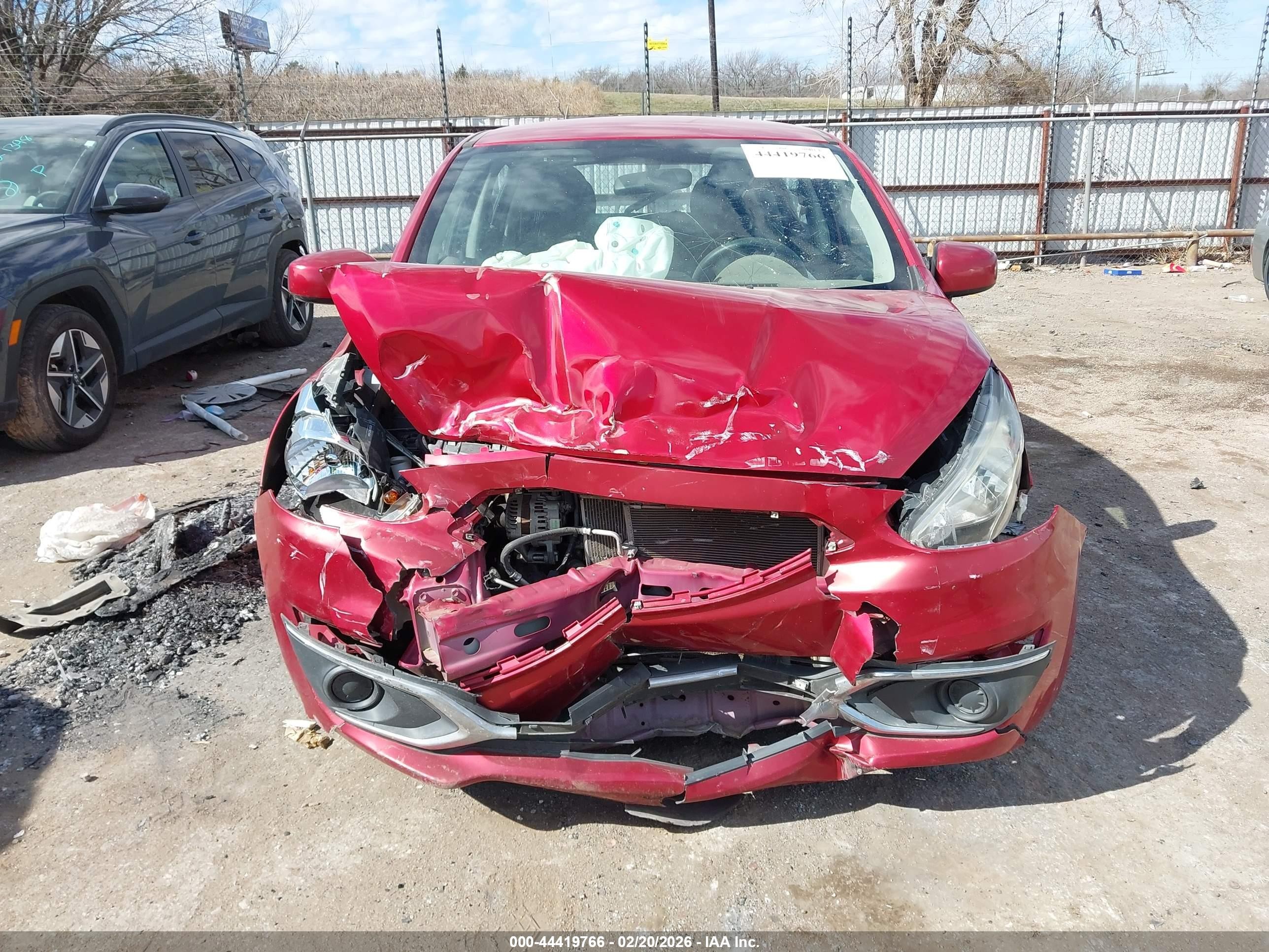2017 Mitsubishi Mirage Es Red vin: ML32A3HJ8HH003183