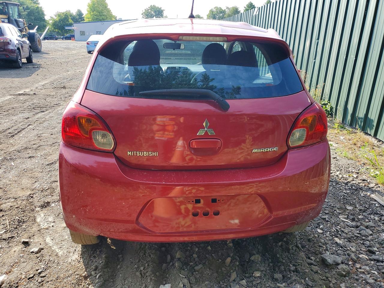 2015 Mitsubishi Mirage De Red vin: ML32A3HJ9FH012620