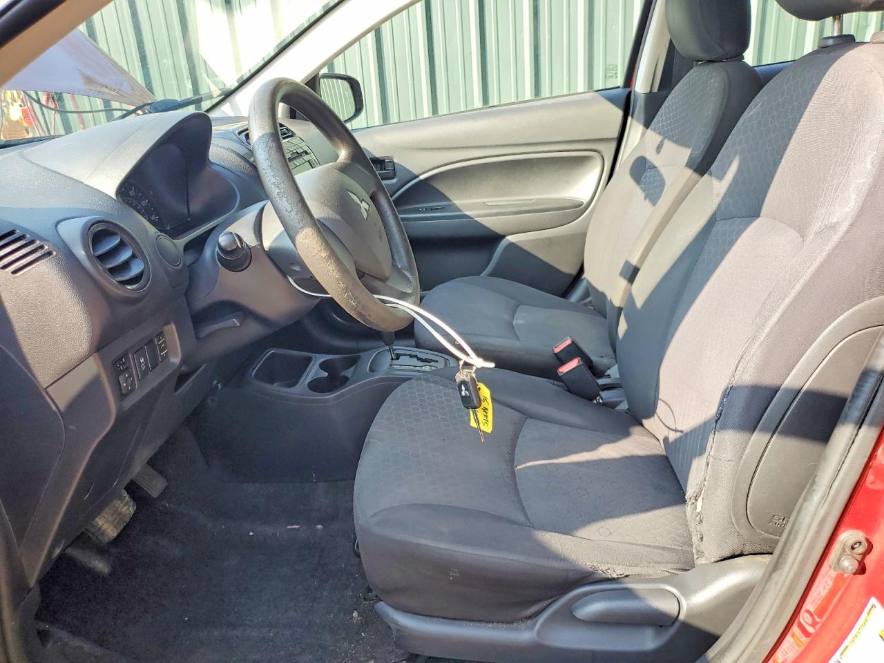 2015 Mitsubishi Mirage De Red vin: ML32A3HJ9FH012620