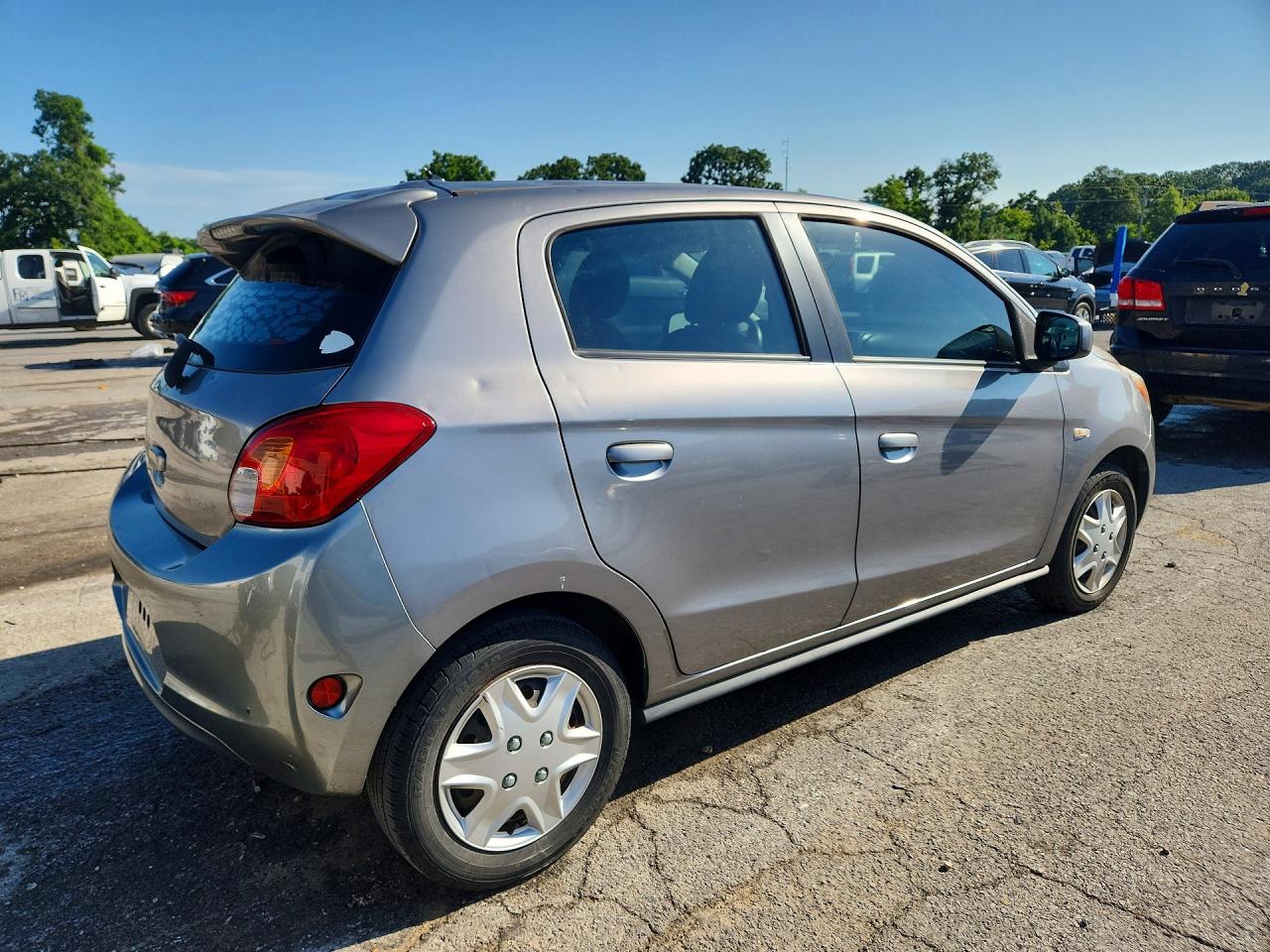 2015 Mitsubishi Mirage De Silver vin: ML32A3HJ9FH035265