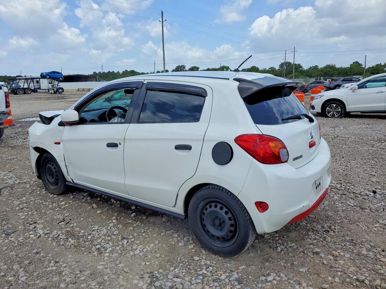 2015 Mitsubishi Mirage De White vin: ML32A3HJ9FH041874
