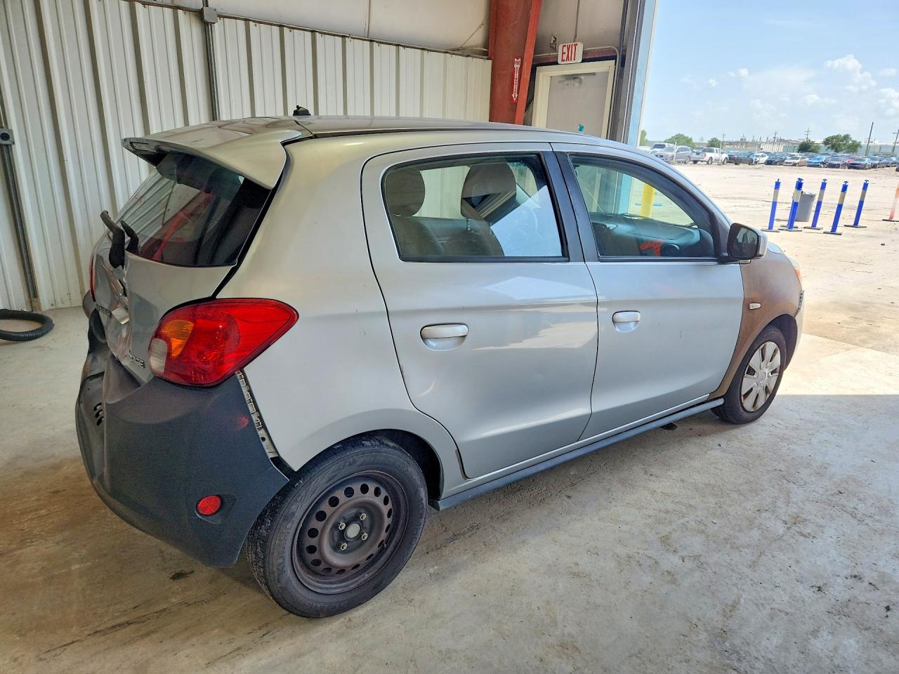 2015 Mitsubishi Mirage De Silver vin: ML32A3HJ9FH047772