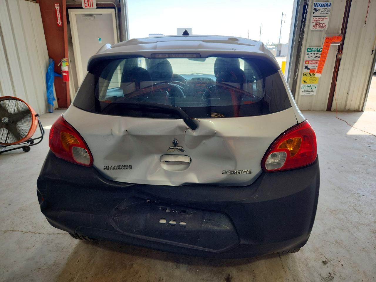 2015 Mitsubishi Mirage De Silver vin: ML32A3HJ9FH047772