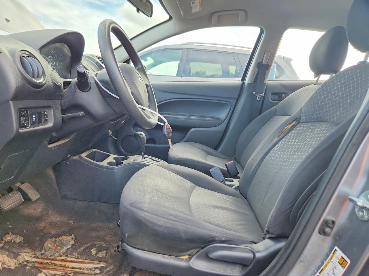 2015 Mitsubishi Mirage De Silver vin: ML32A3HJ9FH055290
