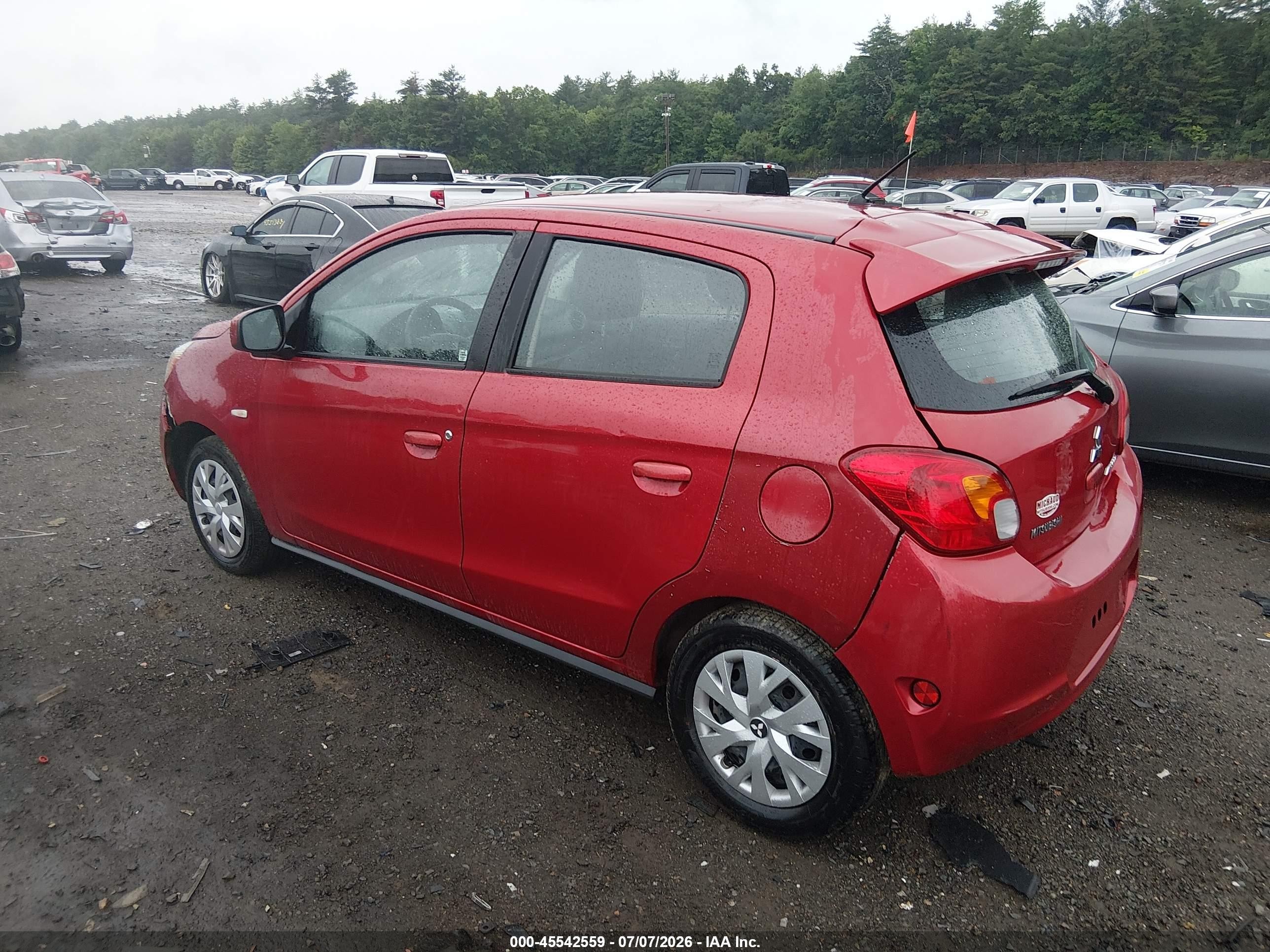 2015 Mitsubishi Mirage De Red vin: ML32A3HJXFH007510