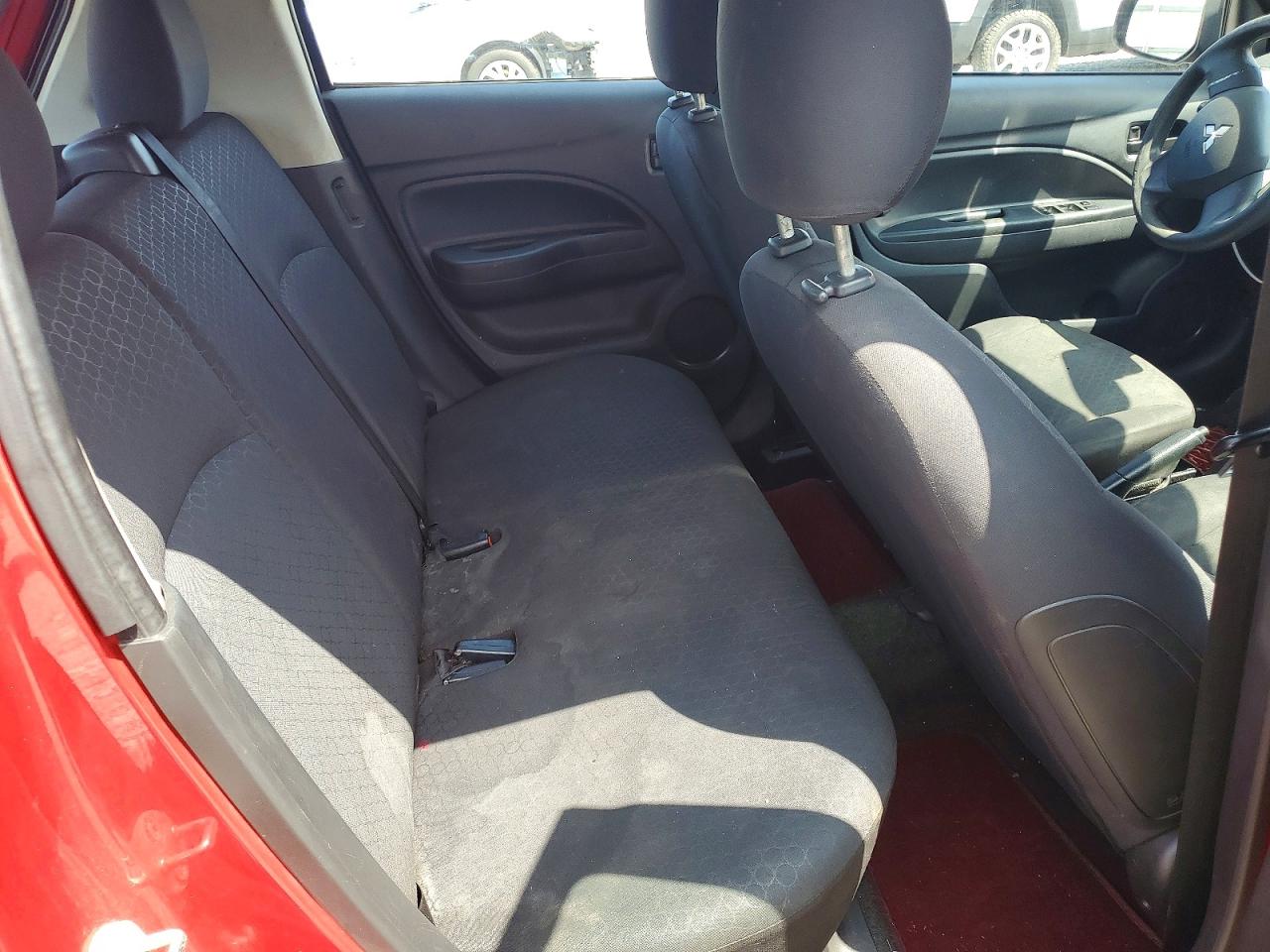 2015 Mitsubishi Mirage De Red vin: ML32A3HJXFH037266
