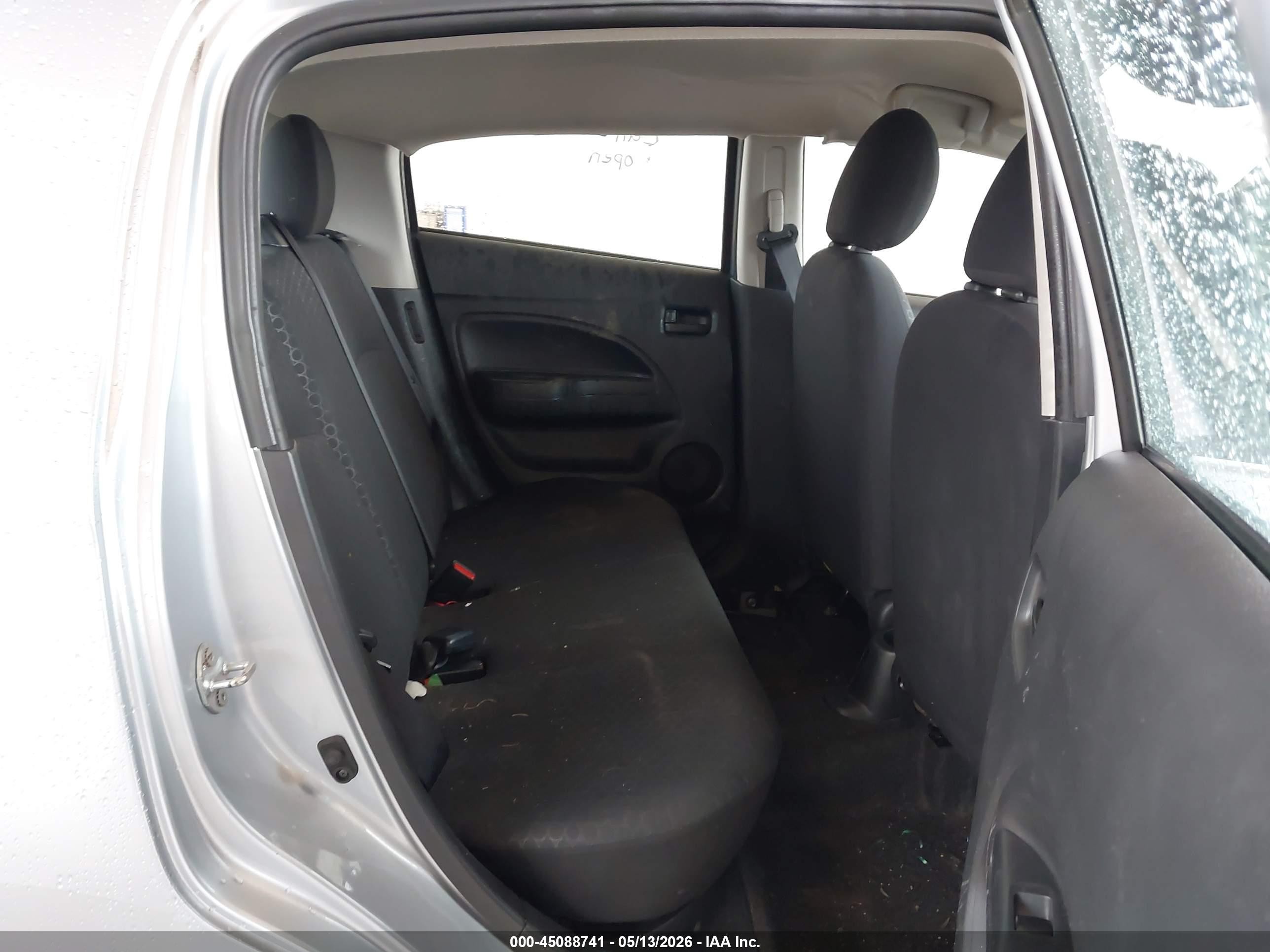 2015 Mitsubishi Mirage De Silver vin: ML32A3HJXFH040121