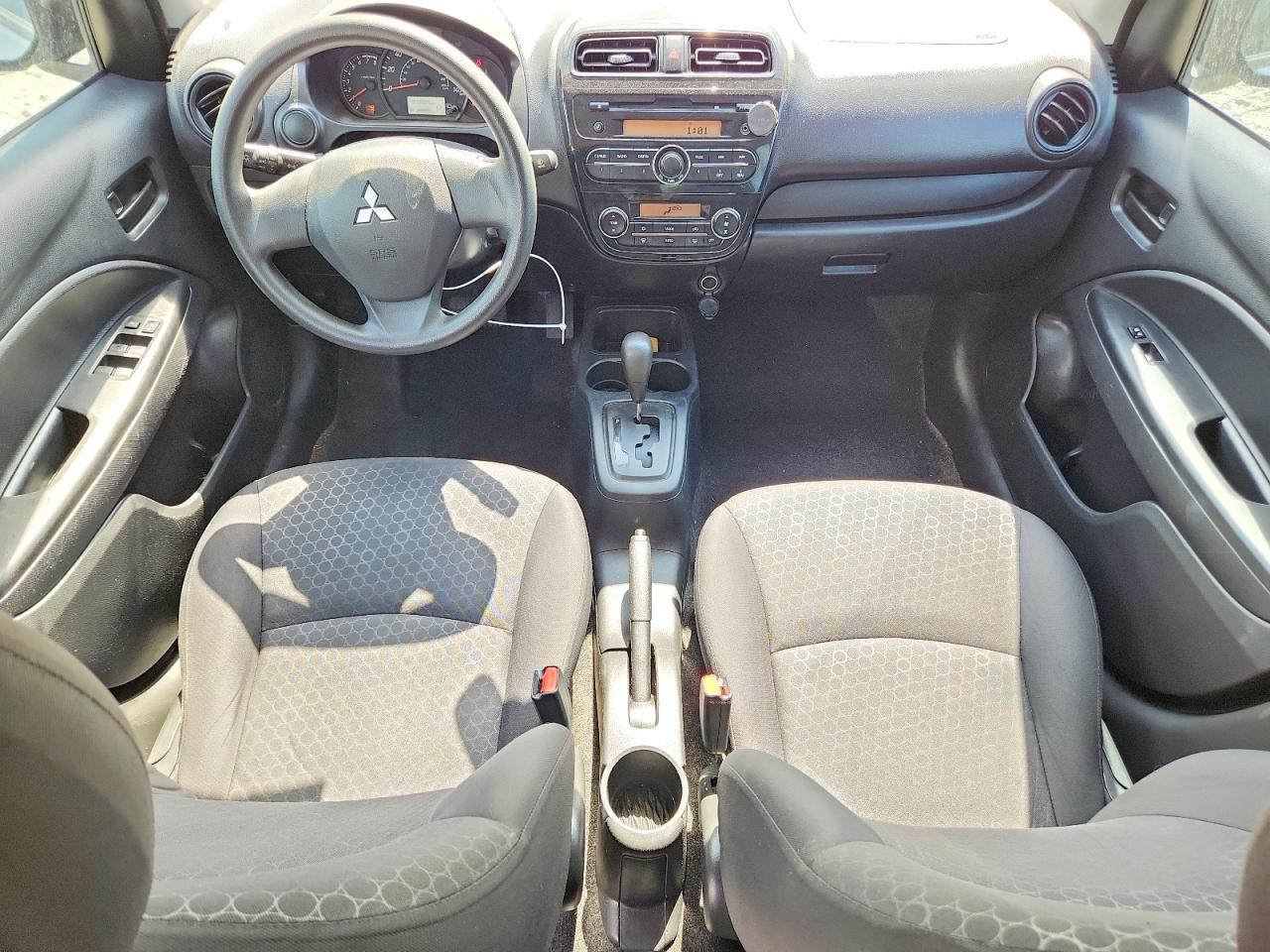 2015 Mitsubishi Mirage De Silver vin: ML32A3HJXFH056187