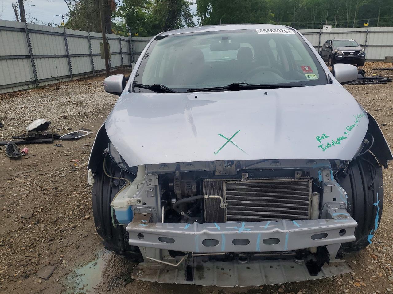 2020 Mitsubishi Mirage Es Silver vin: ML32A3HJXLH008829