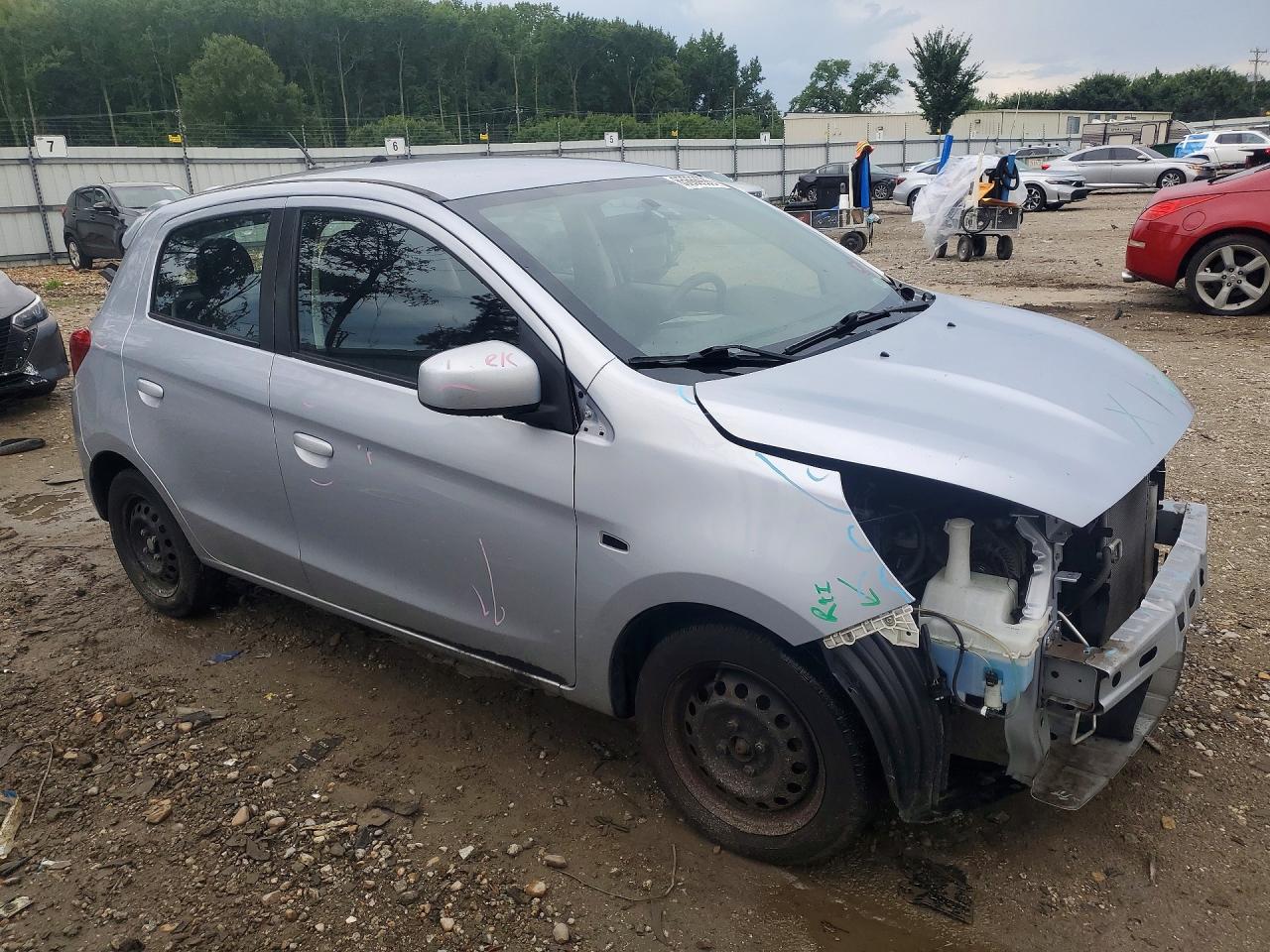 2020 Mitsubishi Mirage Es Silver vin: ML32A3HJXLH008829